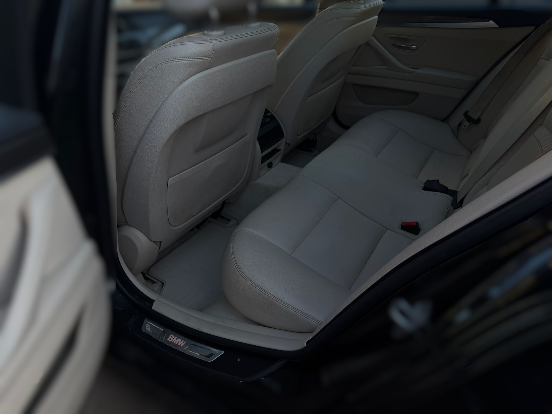 BMW 535d Touring xDrive Steptronic-image-13