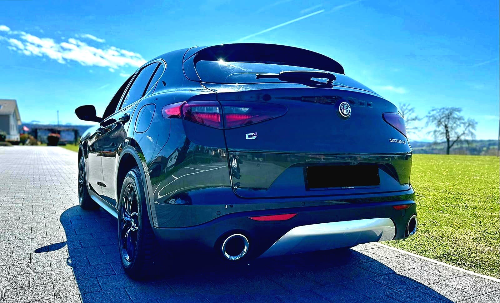 ALFA ROMEO Stelvio 2.0 Super Q4 Automatic-image-4