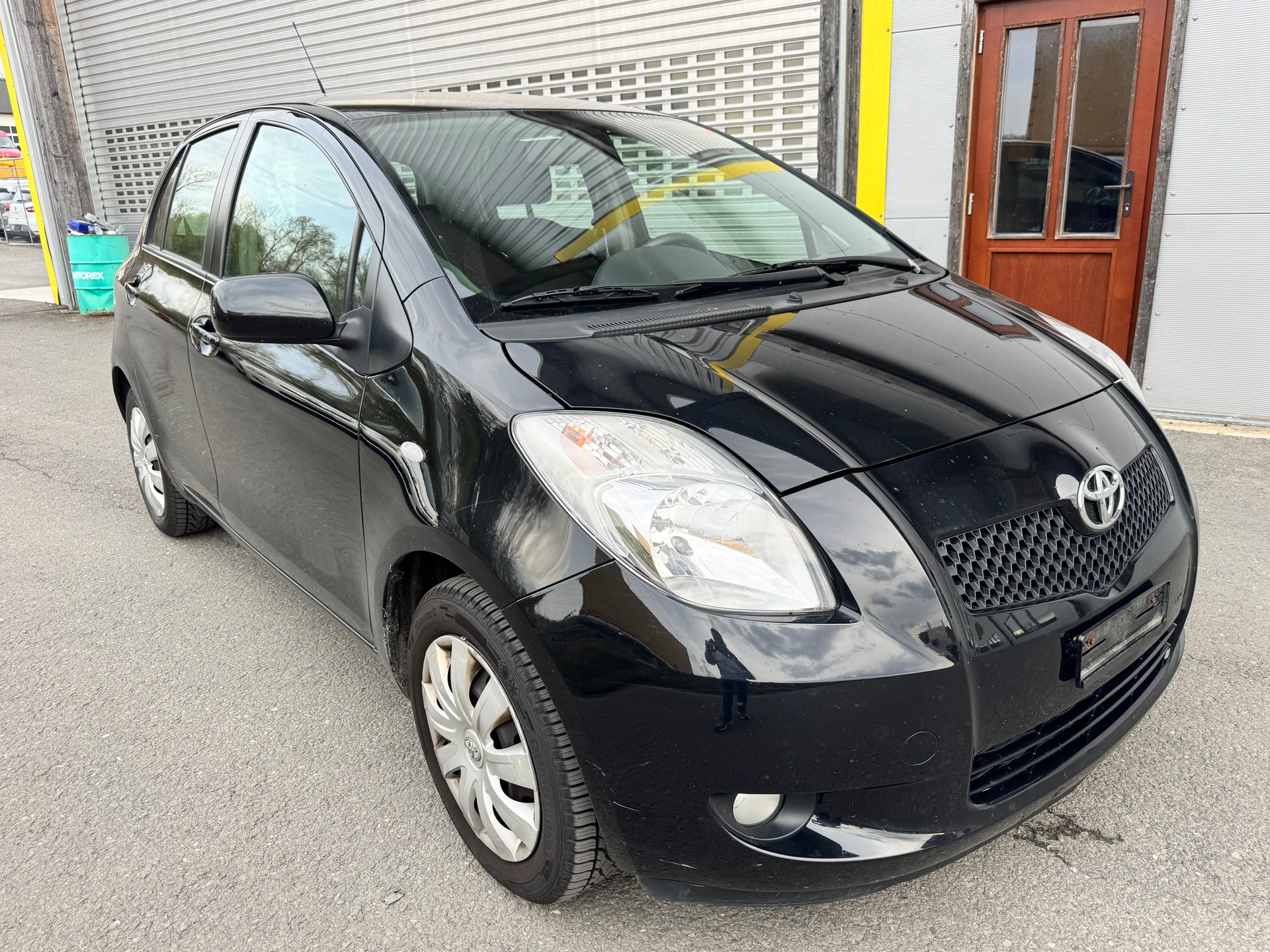 TOYOTA Yaris 1.3 City