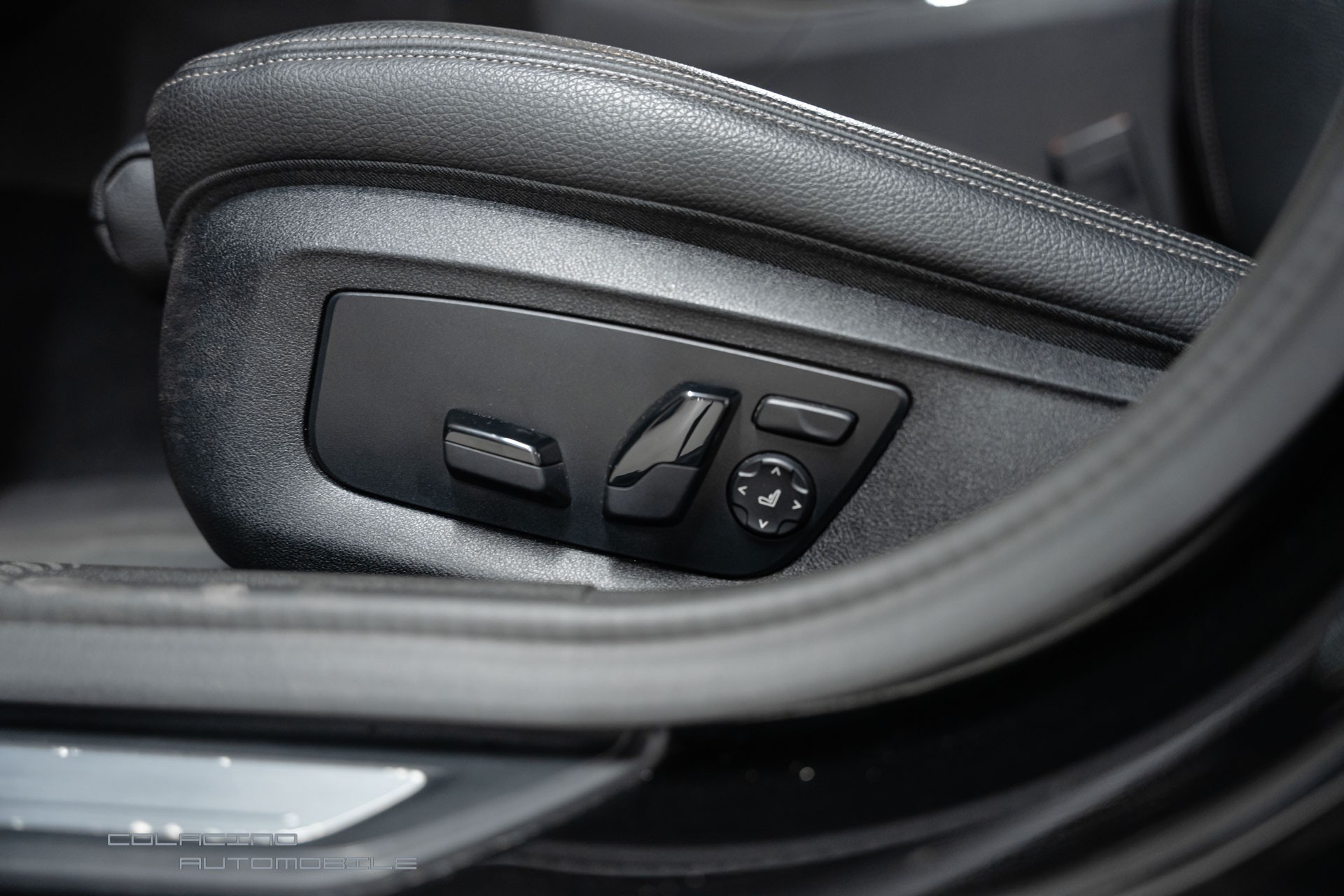 BMW 540d xDrive Touring Luxury Line Steptronic-image-18
