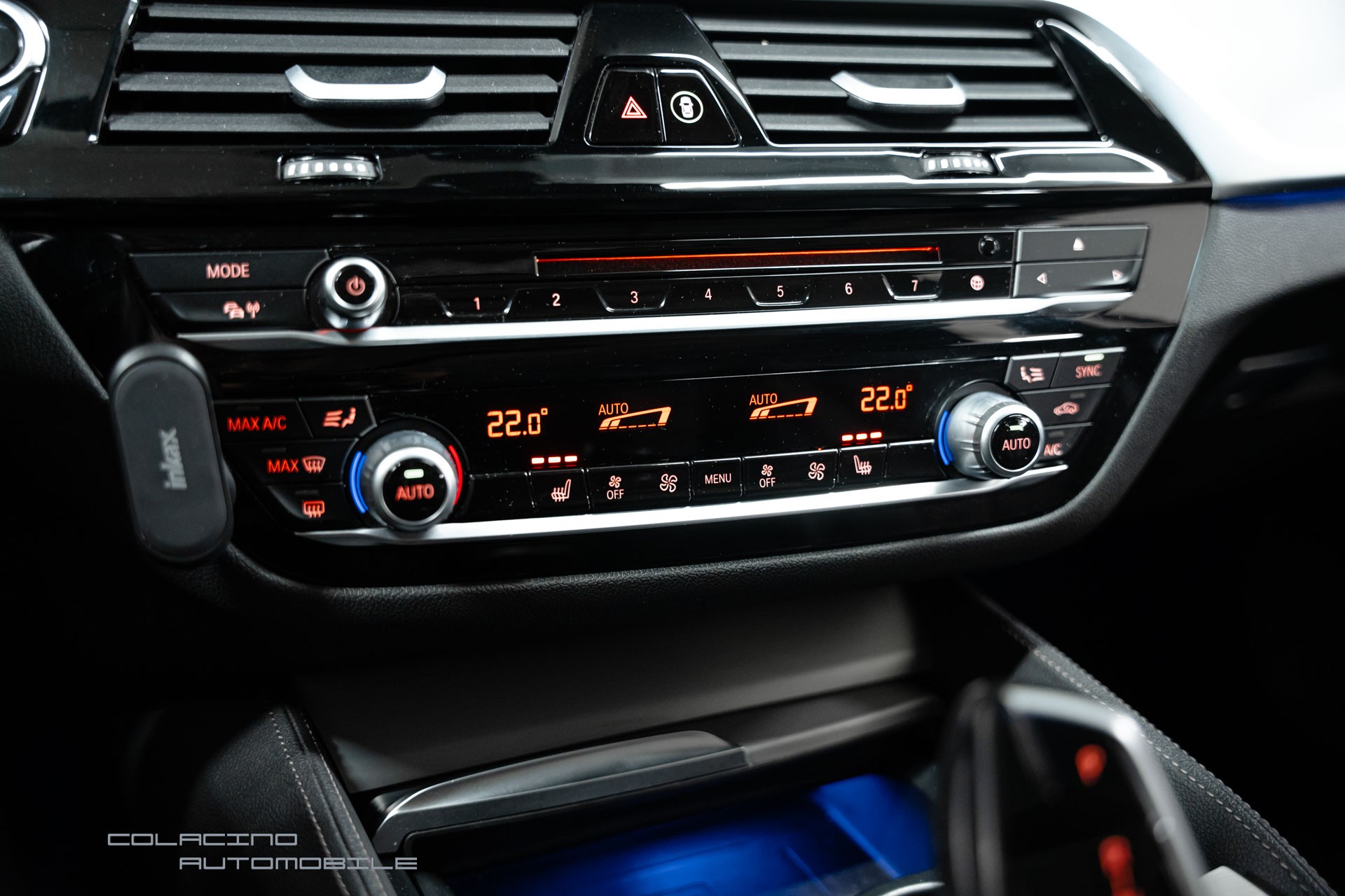 BMW 540d xDrive Touring Luxury Line Steptronic-image-24