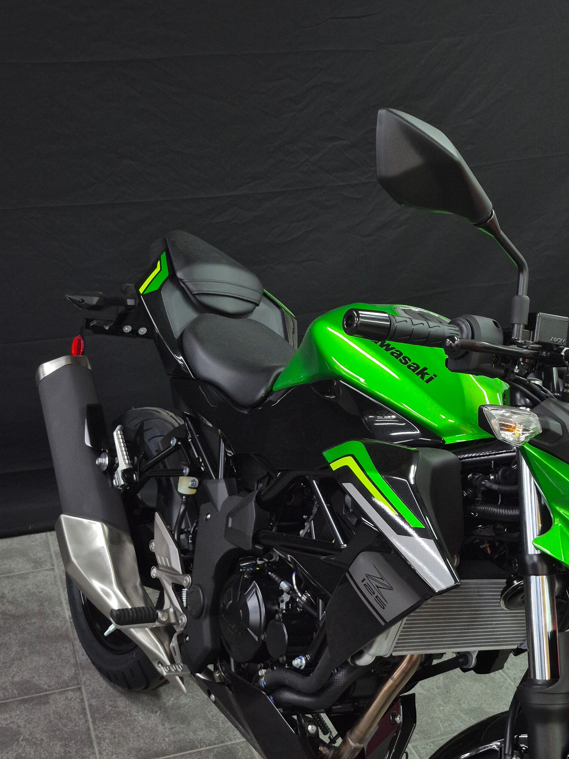 KAWASAKI Z 125-image-5