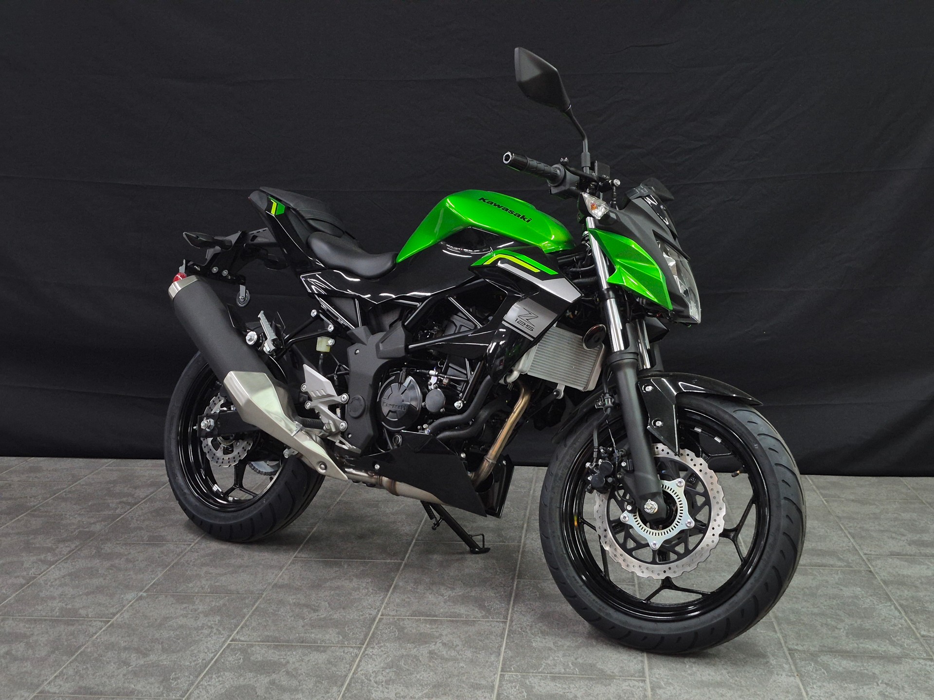 KAWASAKI Z 125-image-9