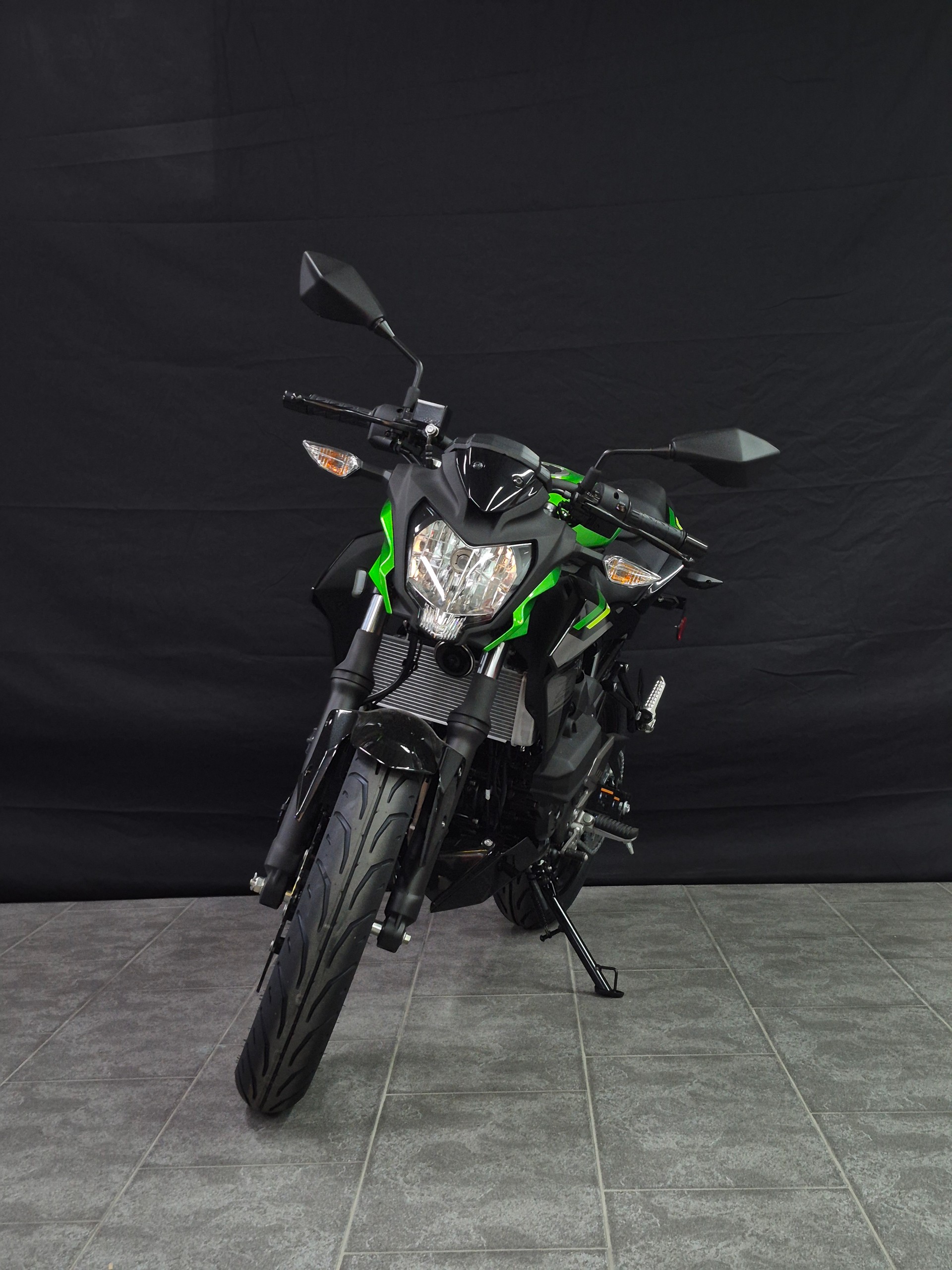 KAWASAKI Z 125-image-14