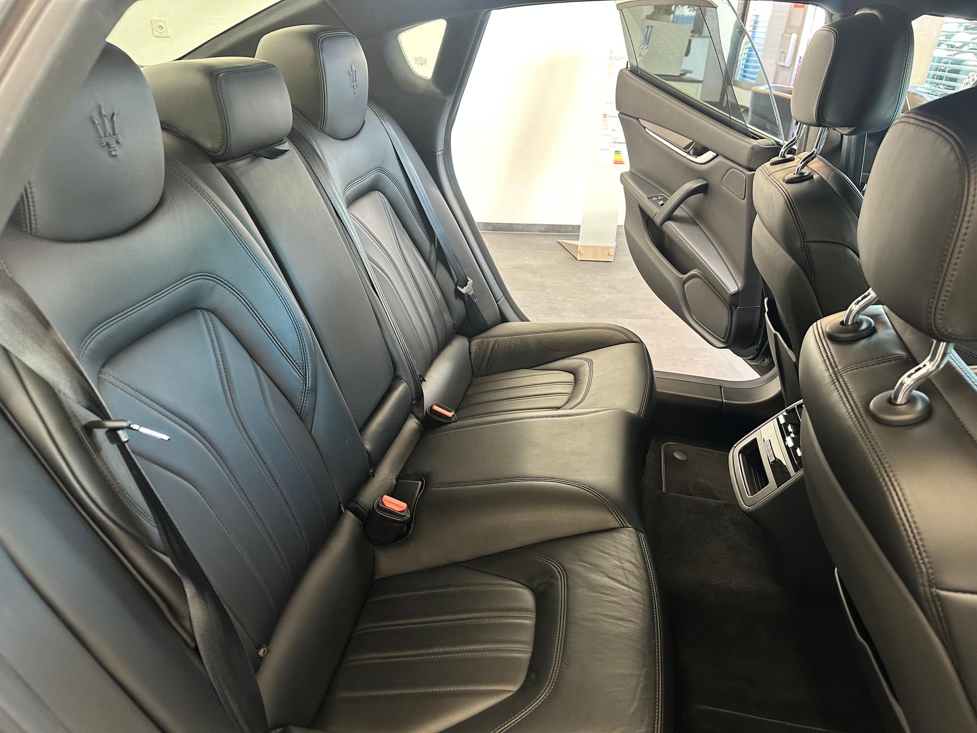 MASERATI Quattroporte 3.8 V8 DI Biturbo GTS Automatica-image-13