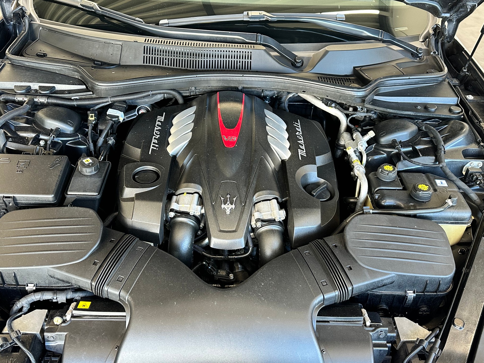 MASERATI Quattroporte 3.8 V8 DI Biturbo GTS Automatica-image-18