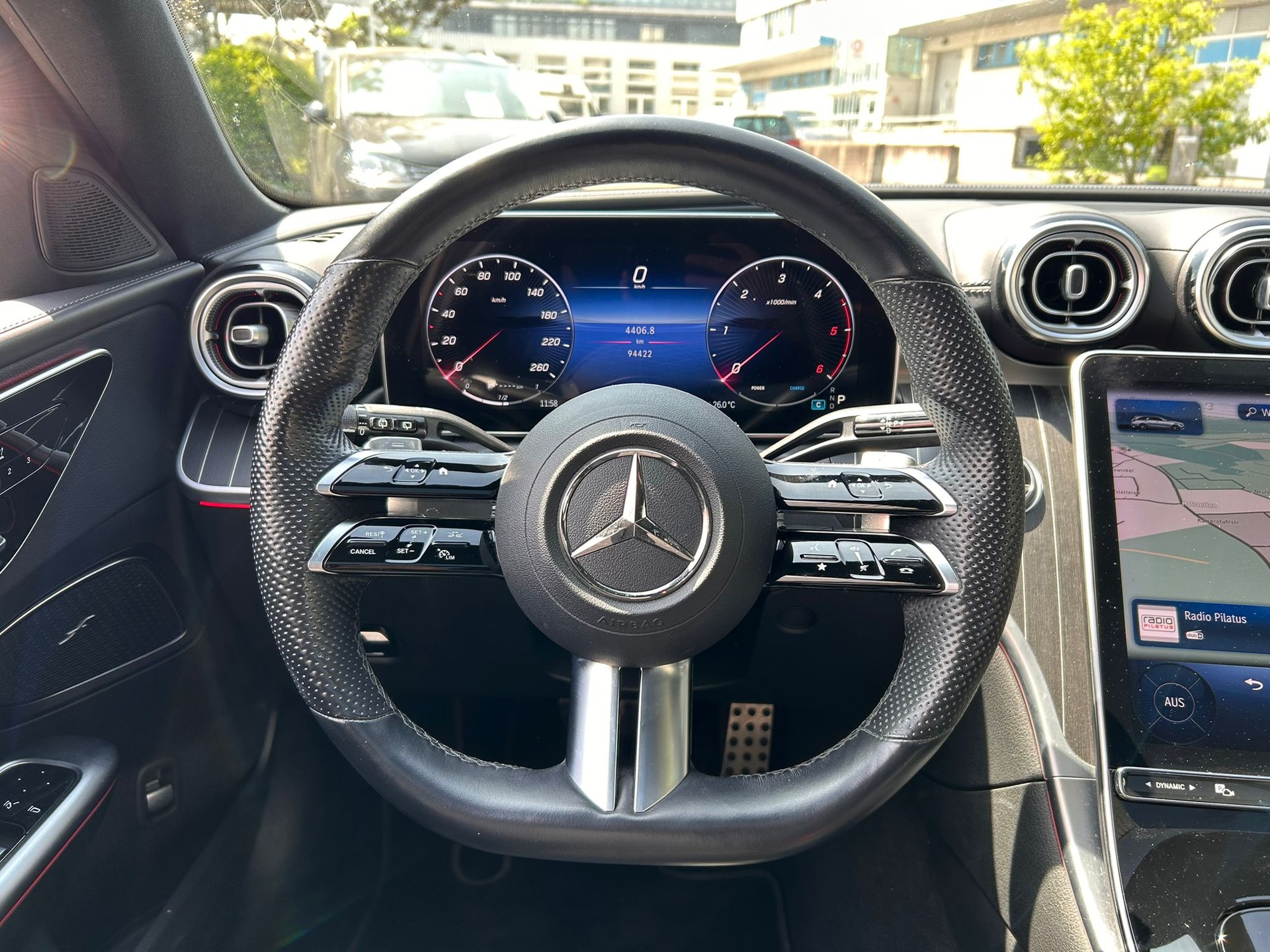 MERCEDES-BENZ C 220 d Swiss Star AMG Line 4matic Kombi-image-12
