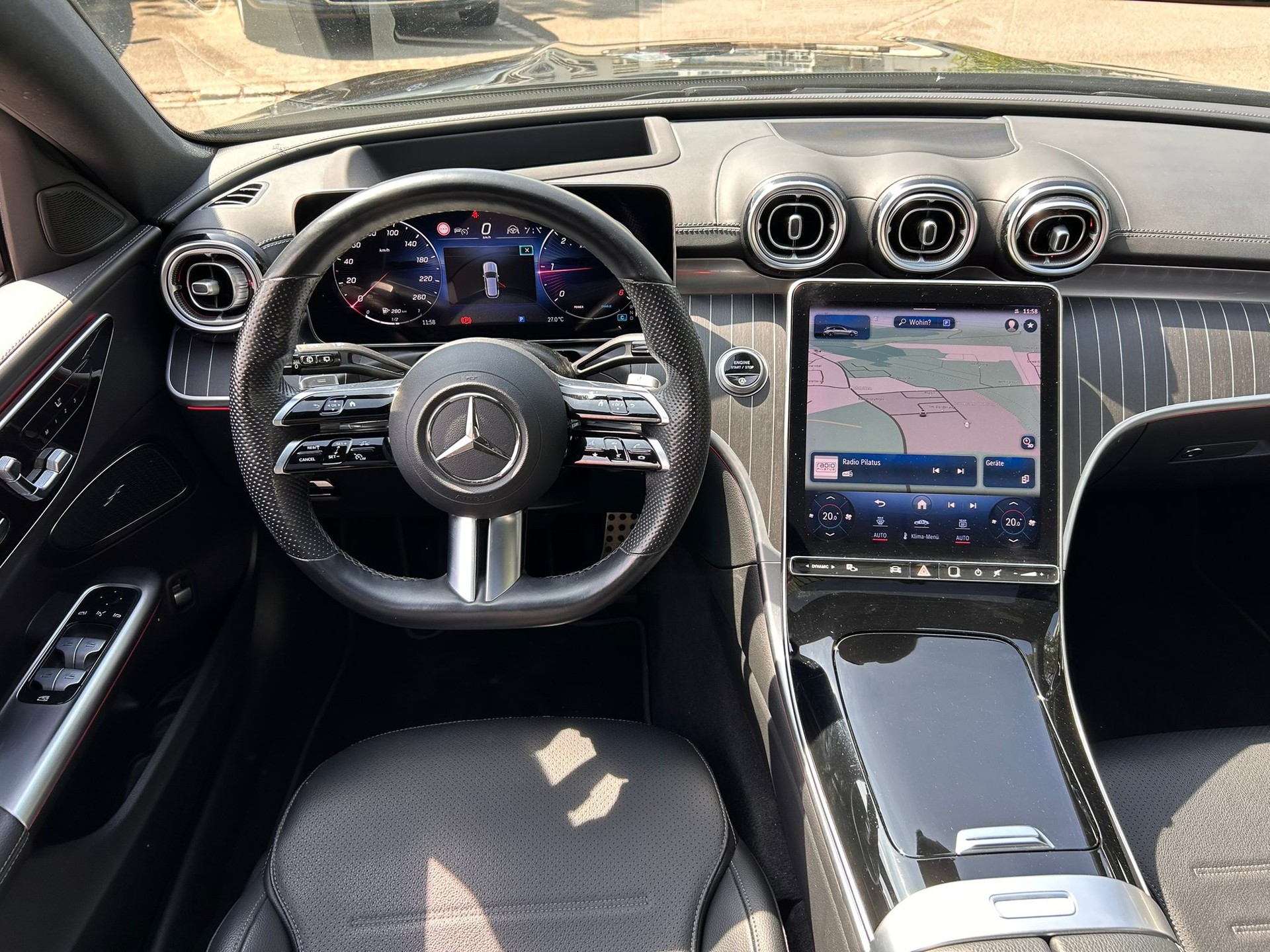 MERCEDES-BENZ C 220 d Swiss Star AMG Line 4matic Kombi-image-13
