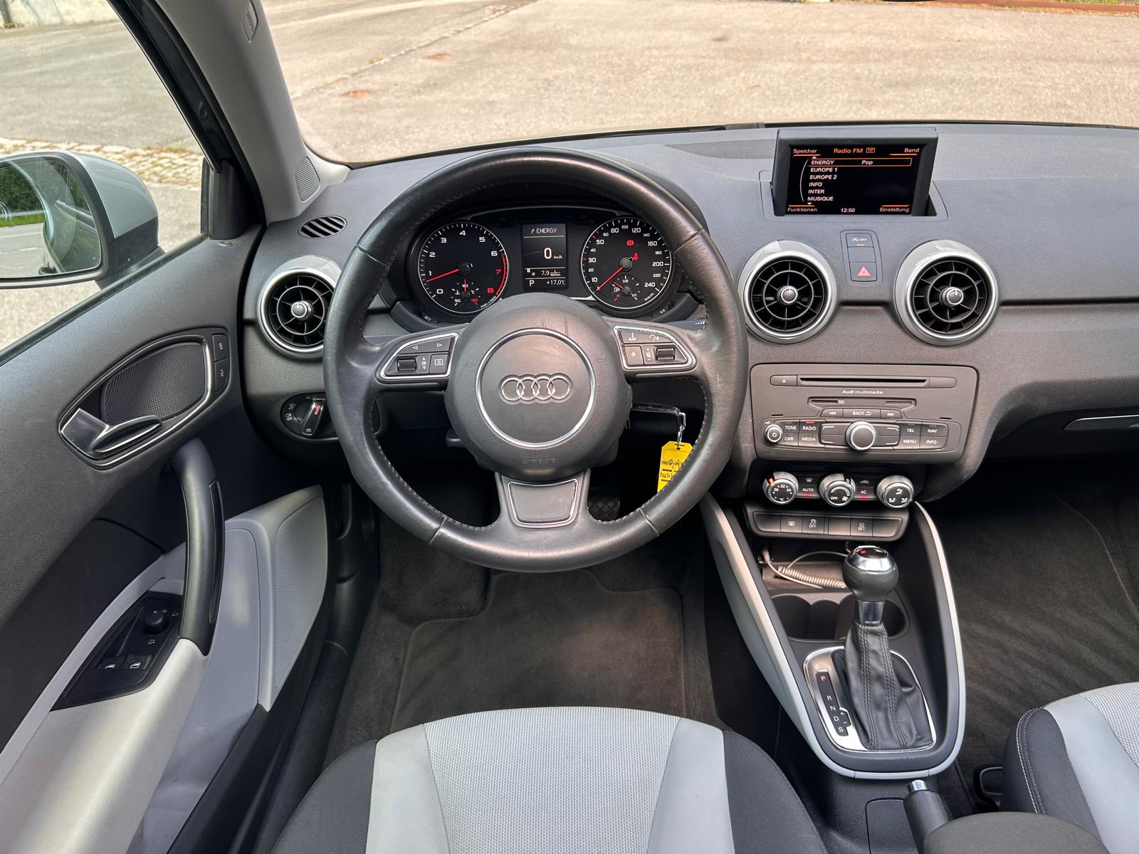 AUDI A1 1.4 TFSI Ambition S-tronic-image-16