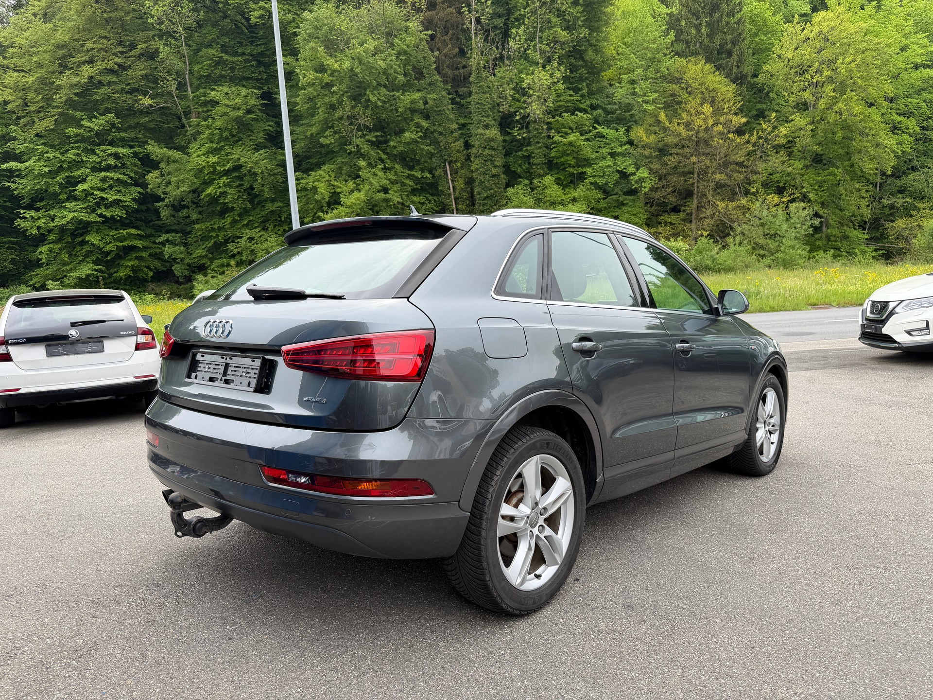 AUDI Q3 2.0 TFSI sport quattro S-tronic-image-3