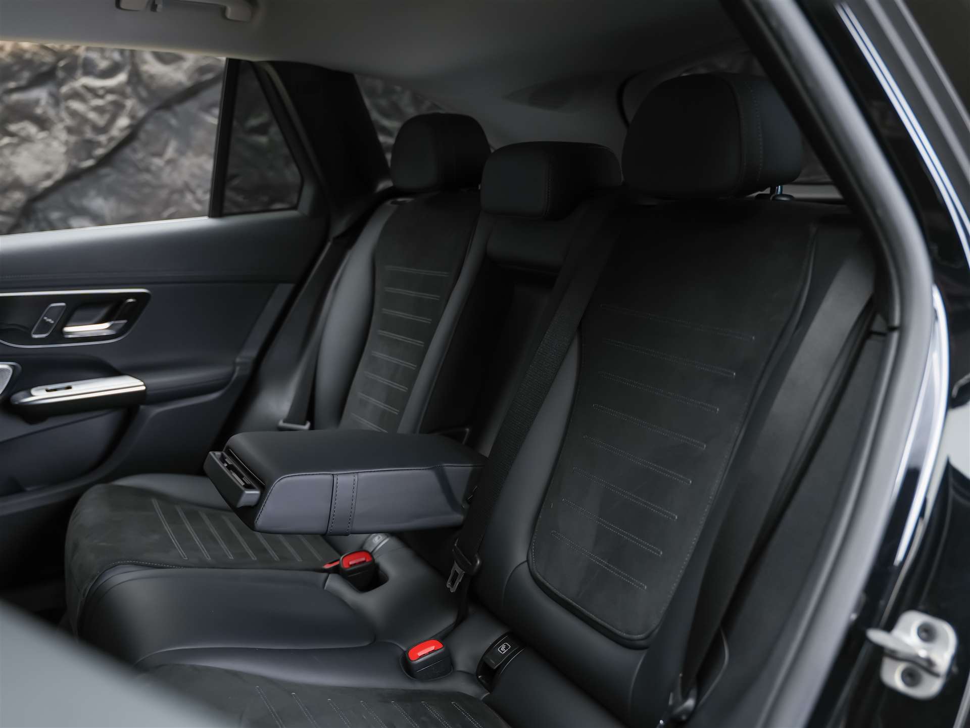 MERCEDES-BENZ GLC 220 d AMG Line 4Matic 9G-Tronic *21 Zoll*AMG Advanced Paket*Burmester*Rückfahrkamera*-image-12