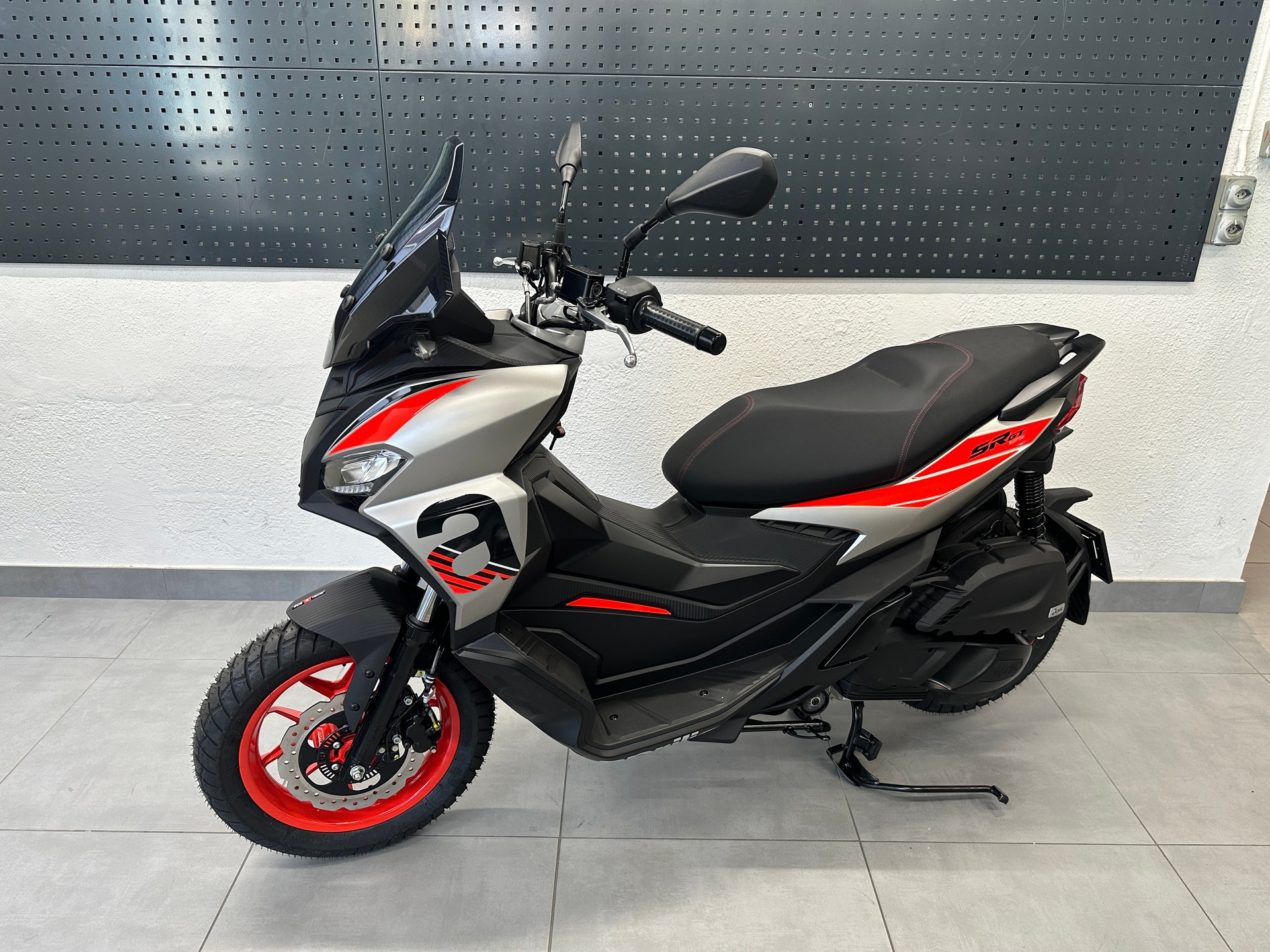 APRILIA SR GT 125 ABS | Neu | 125cc | Adventure Roller | Garantie-image-6