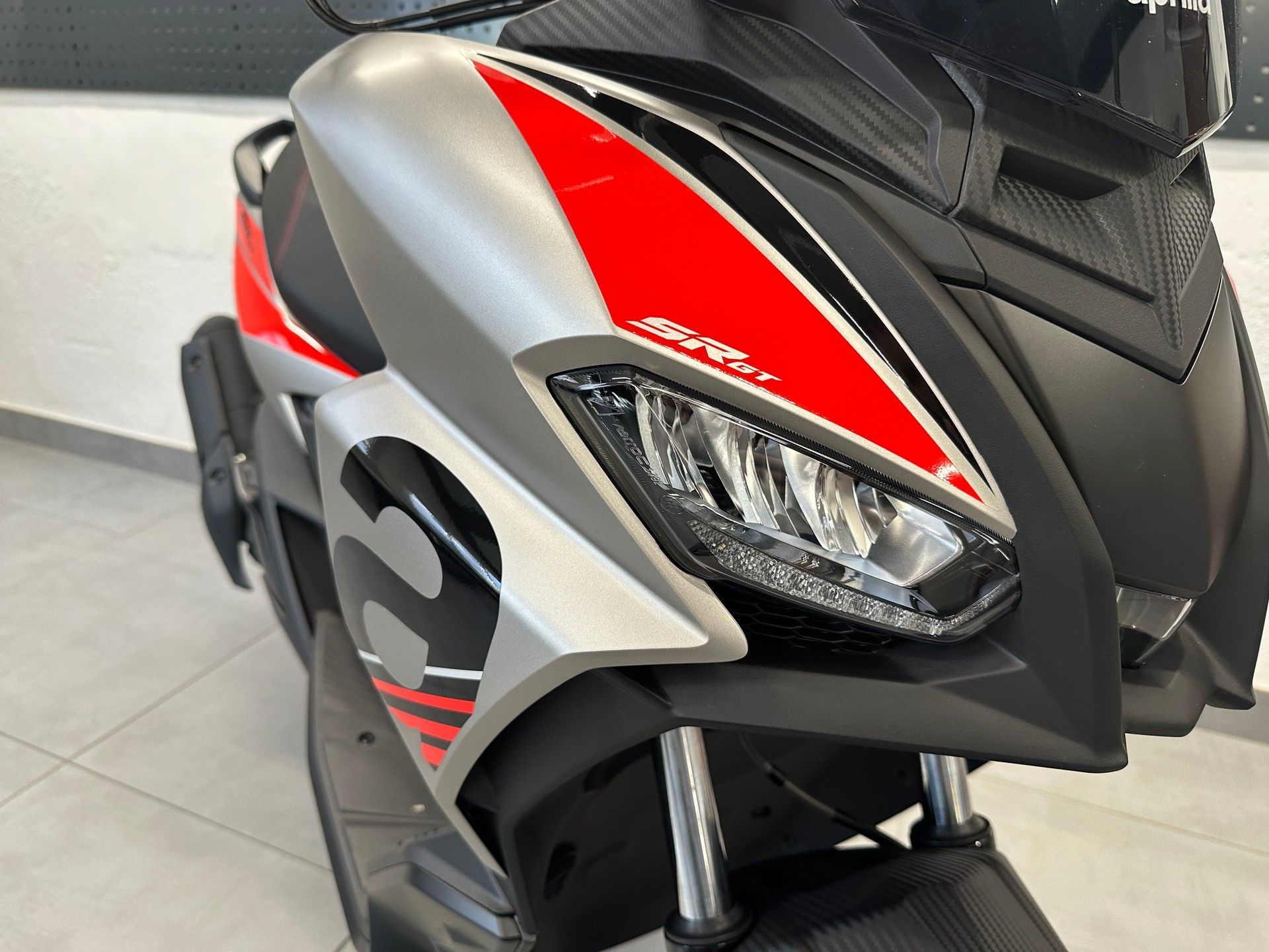 APRILIA SR GT 125 ABS | Neu | 125cc | Adventure Roller | Garantie-image-8
