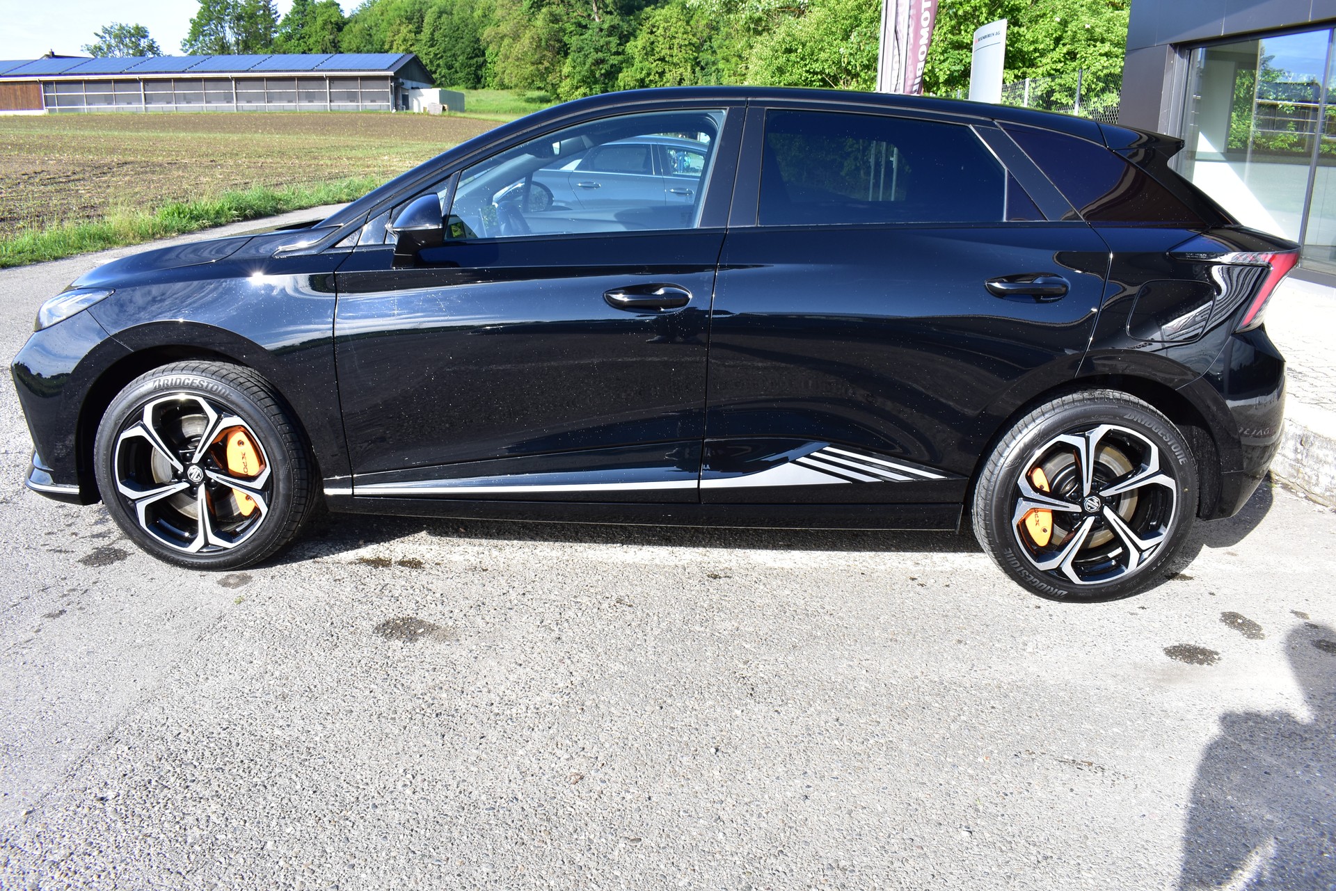 MG 4 EV 64kWh Xpower AWD-image-2