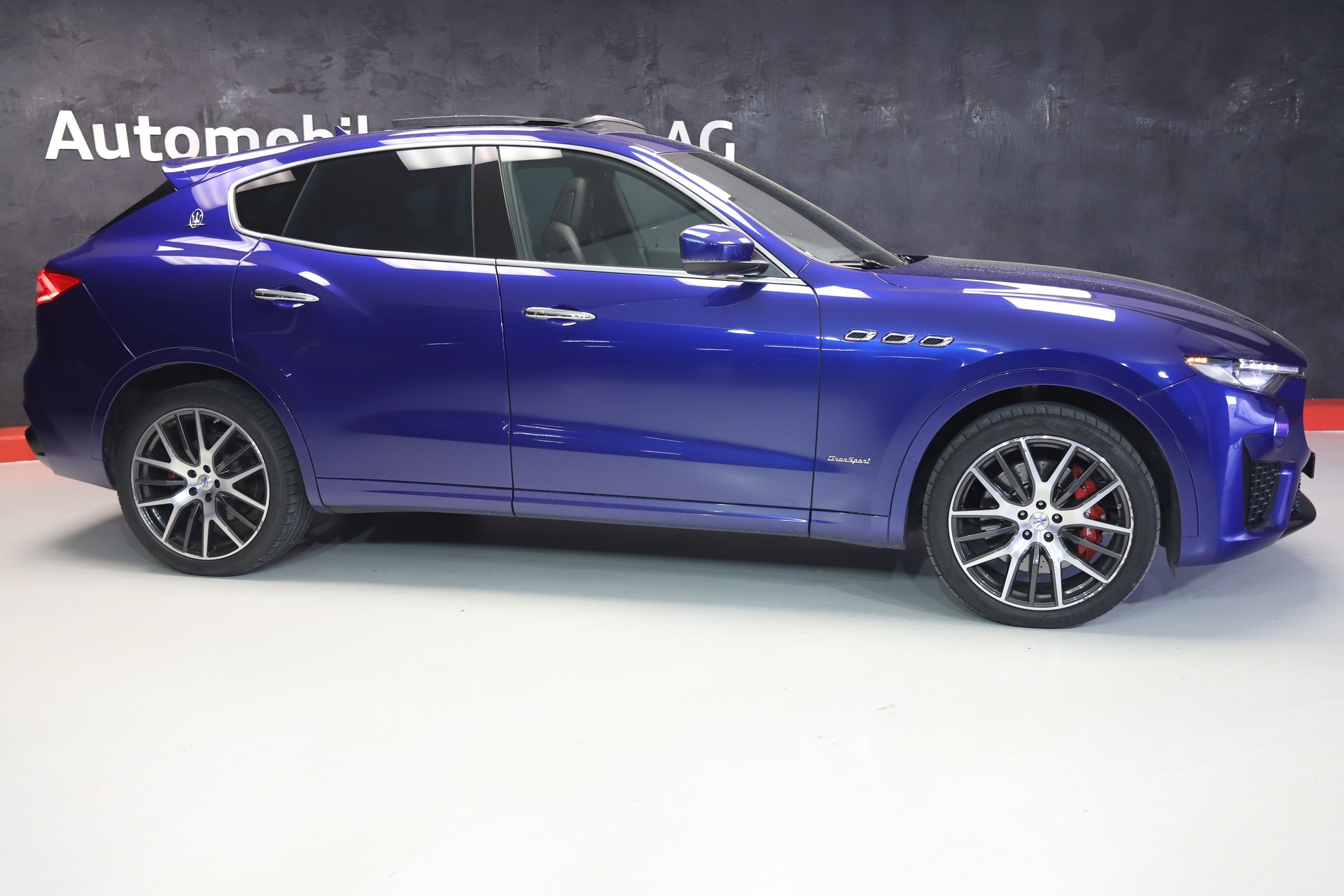 MASERATI Levante 3.0 V6 GranSport Automatica-showroom-element-1