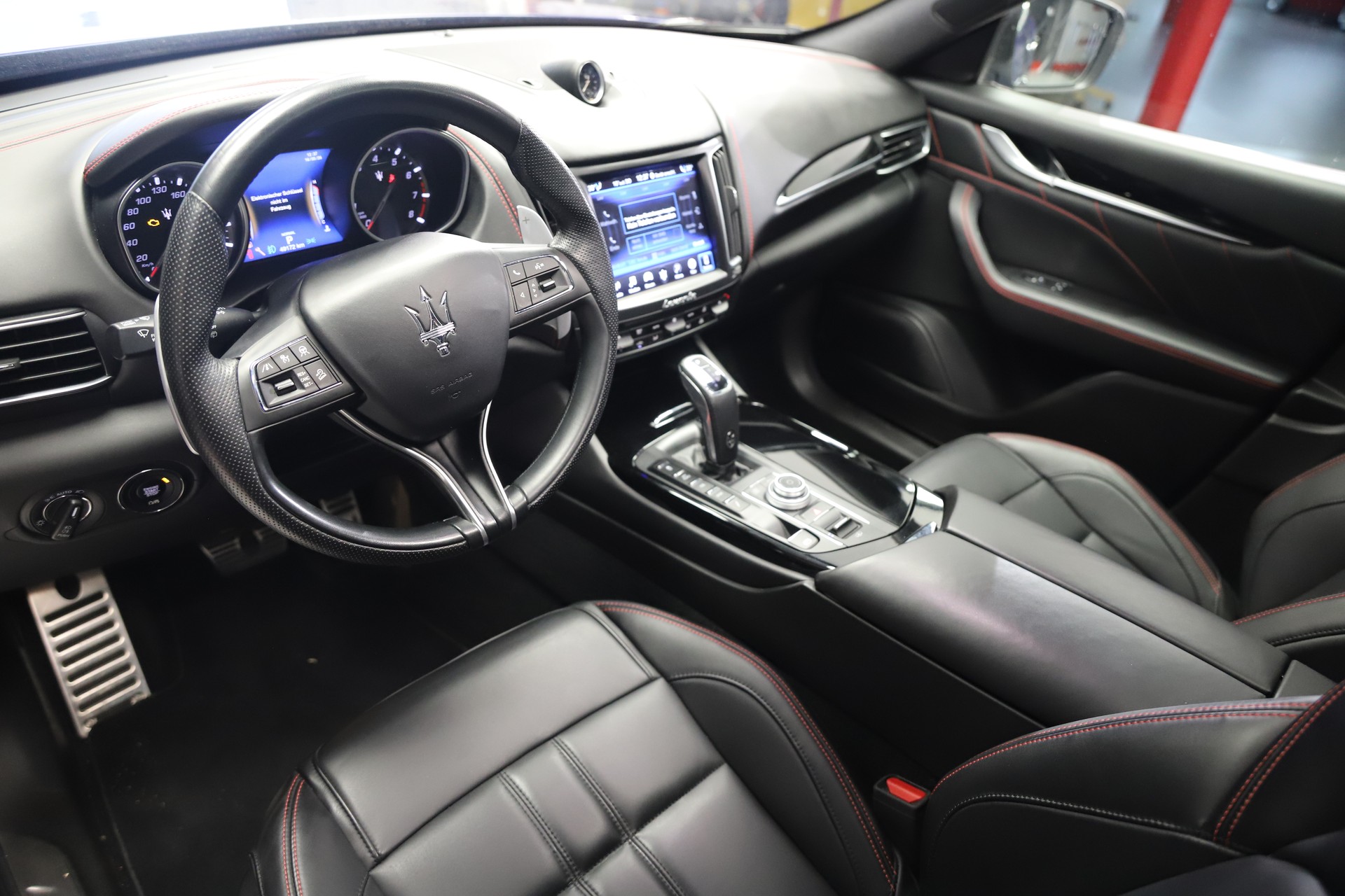 MASERATI Levante 3.0 V6 GranSport Automatica-image-5