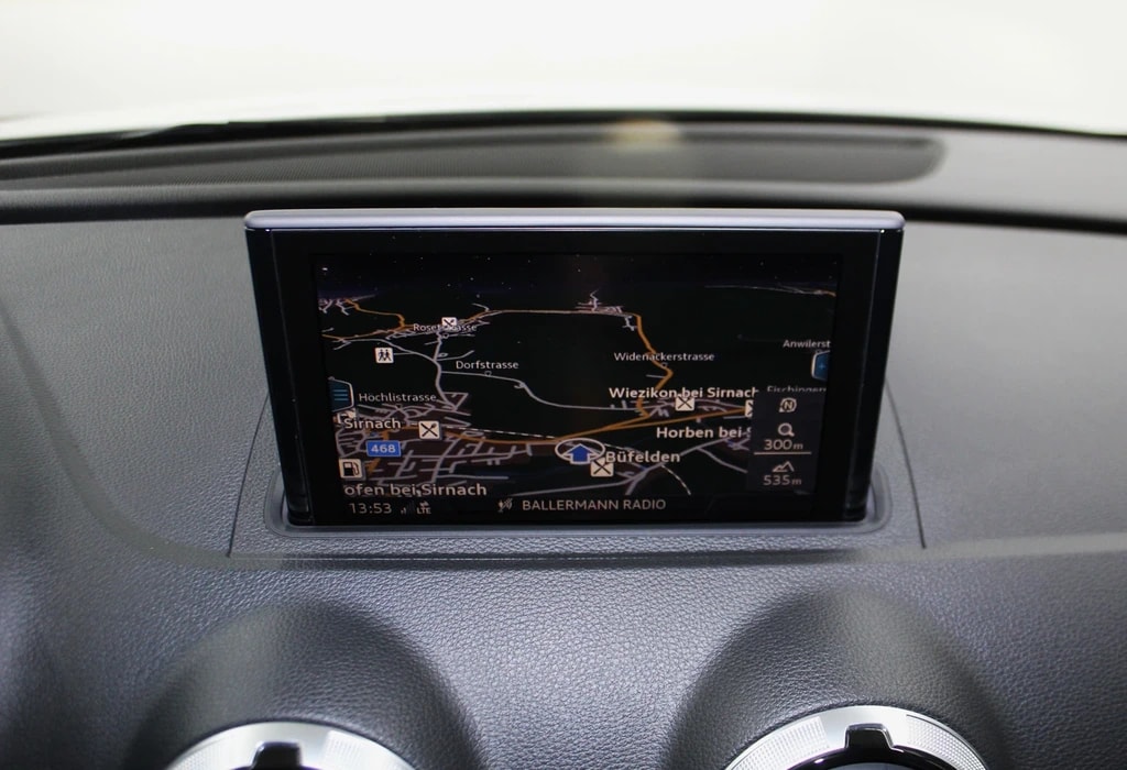 AUDI S3 Sportback 2.0 TFSI quattro S-tronic / CH- Fahrzeug-image-19