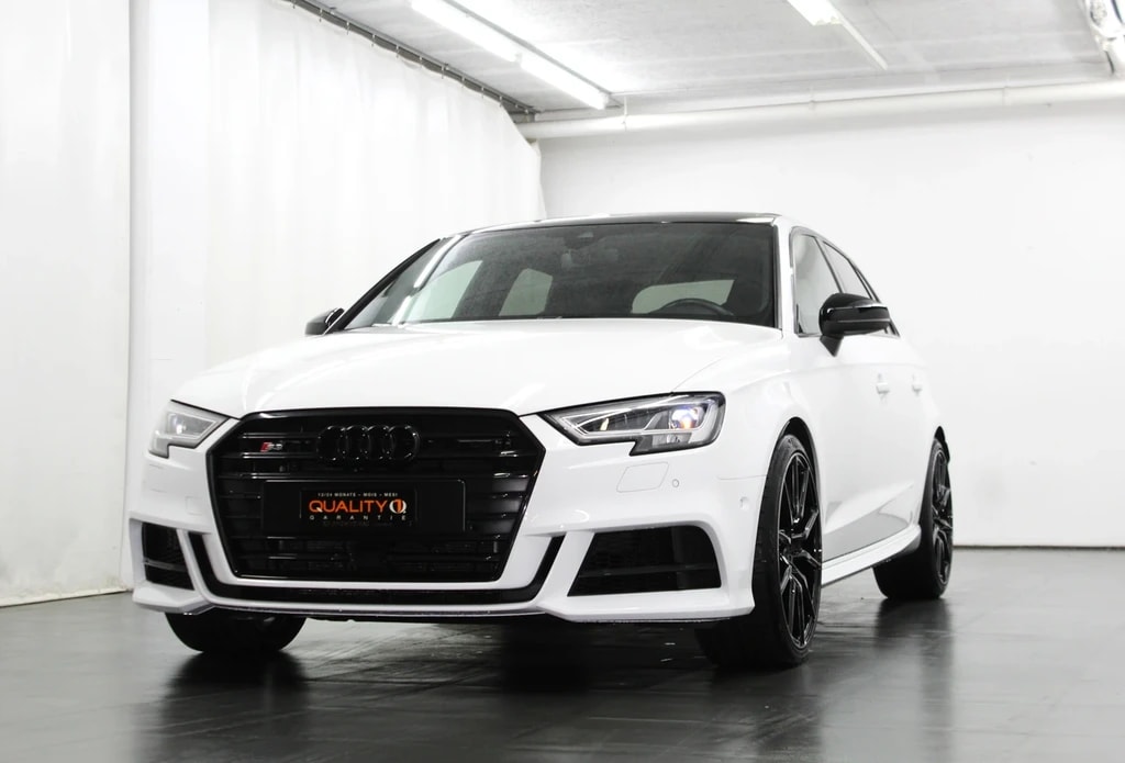 AUDI S3 Sportback 2.0 TFSI quattro S-tronic / CH- Fahrzeug-showroom-element-3