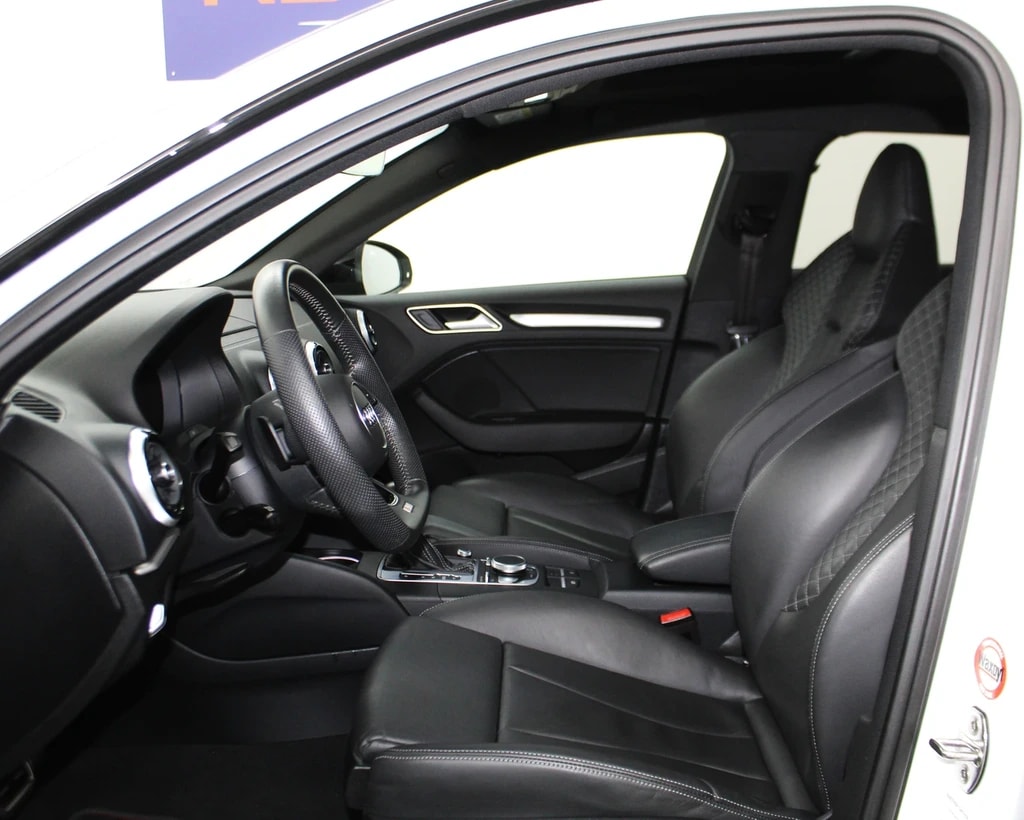 AUDI S3 Sportback 2.0 TFSI quattro S-tronic / CH- Fahrzeug-image-7