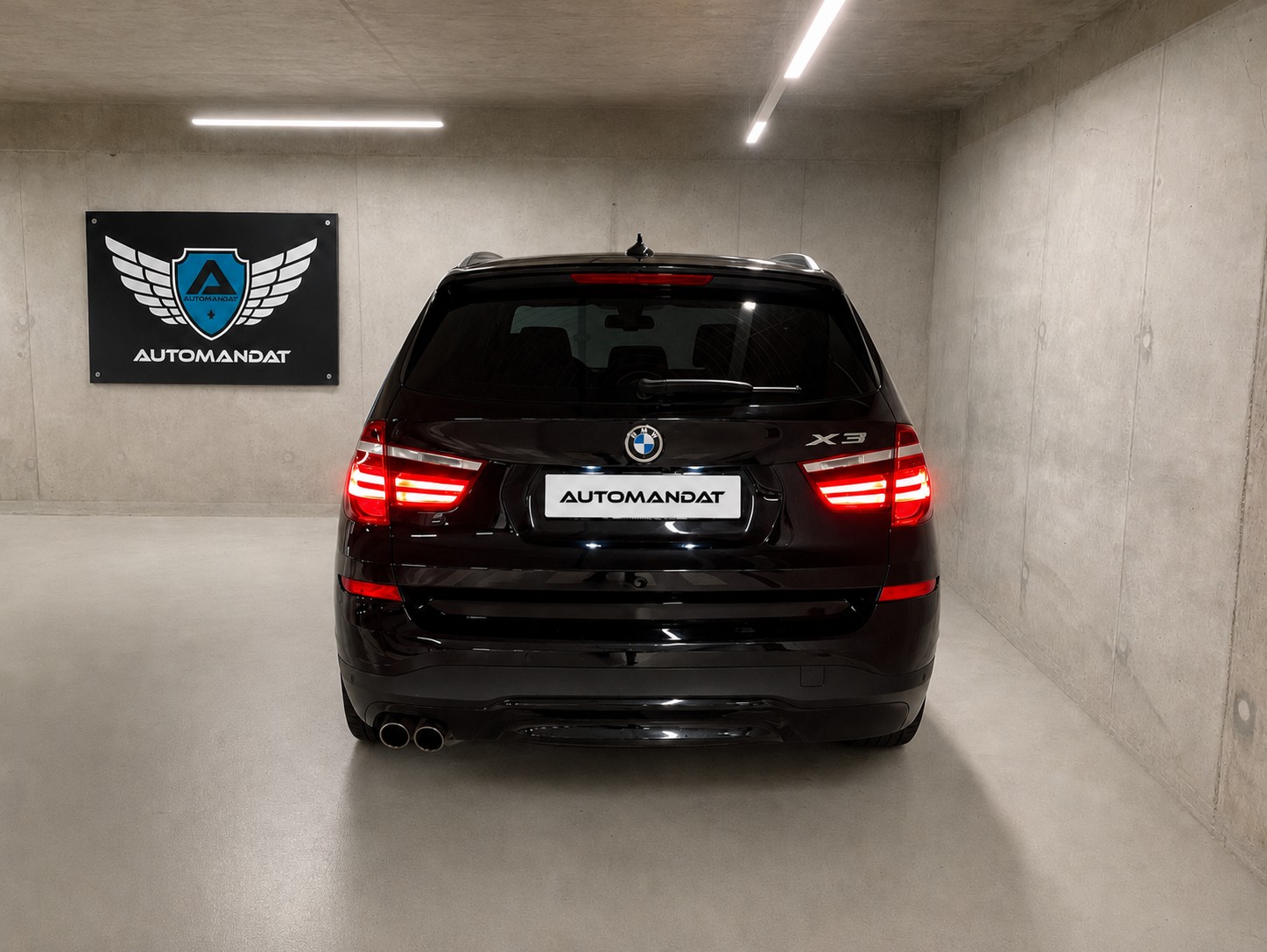 BMW X3 xDrive 28i xLine Steptronic-showroom-element-3