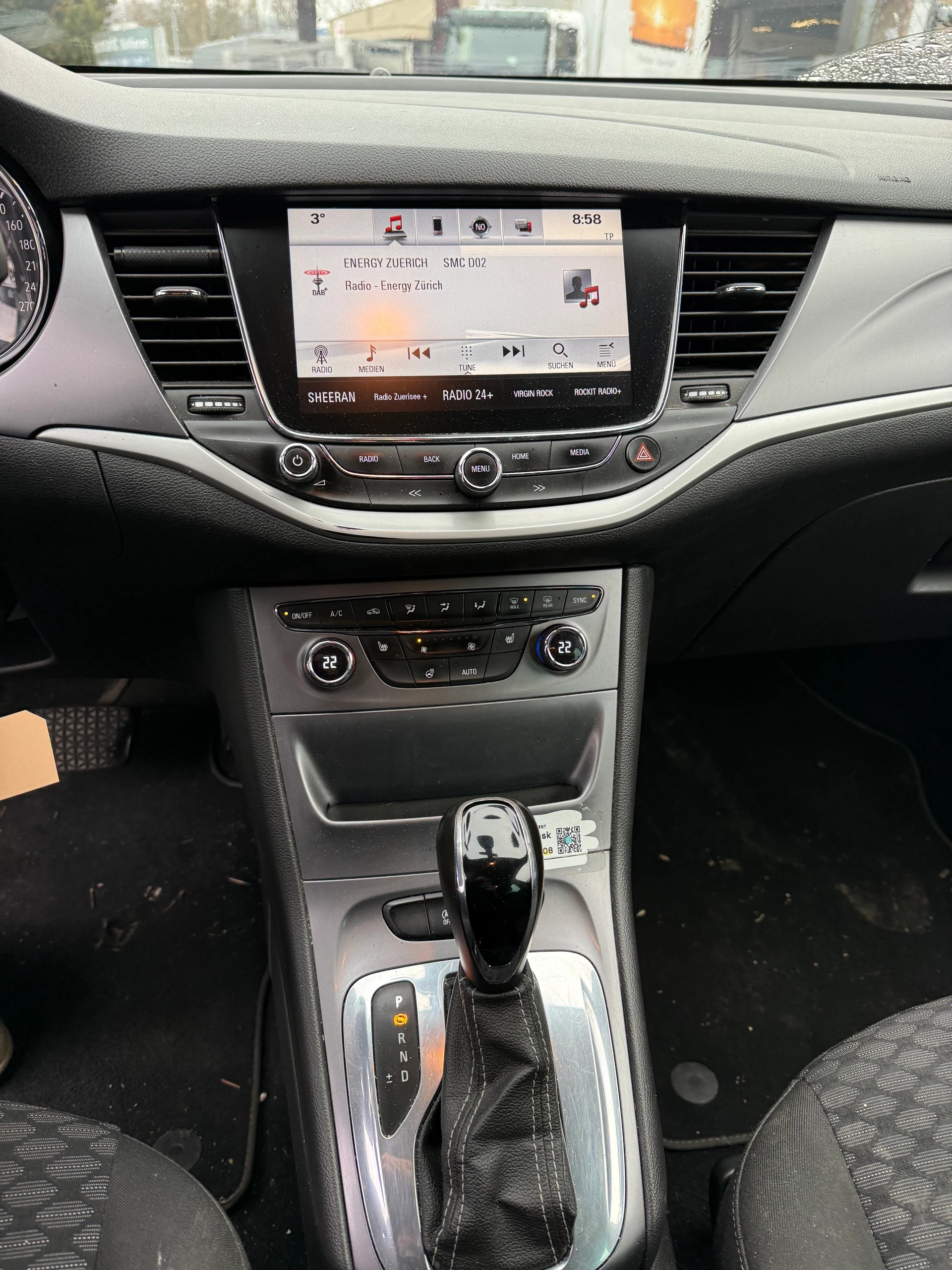 OPEL Astra Sports Tourer 1.4i Turbo Enjoy Automatic-image-9
