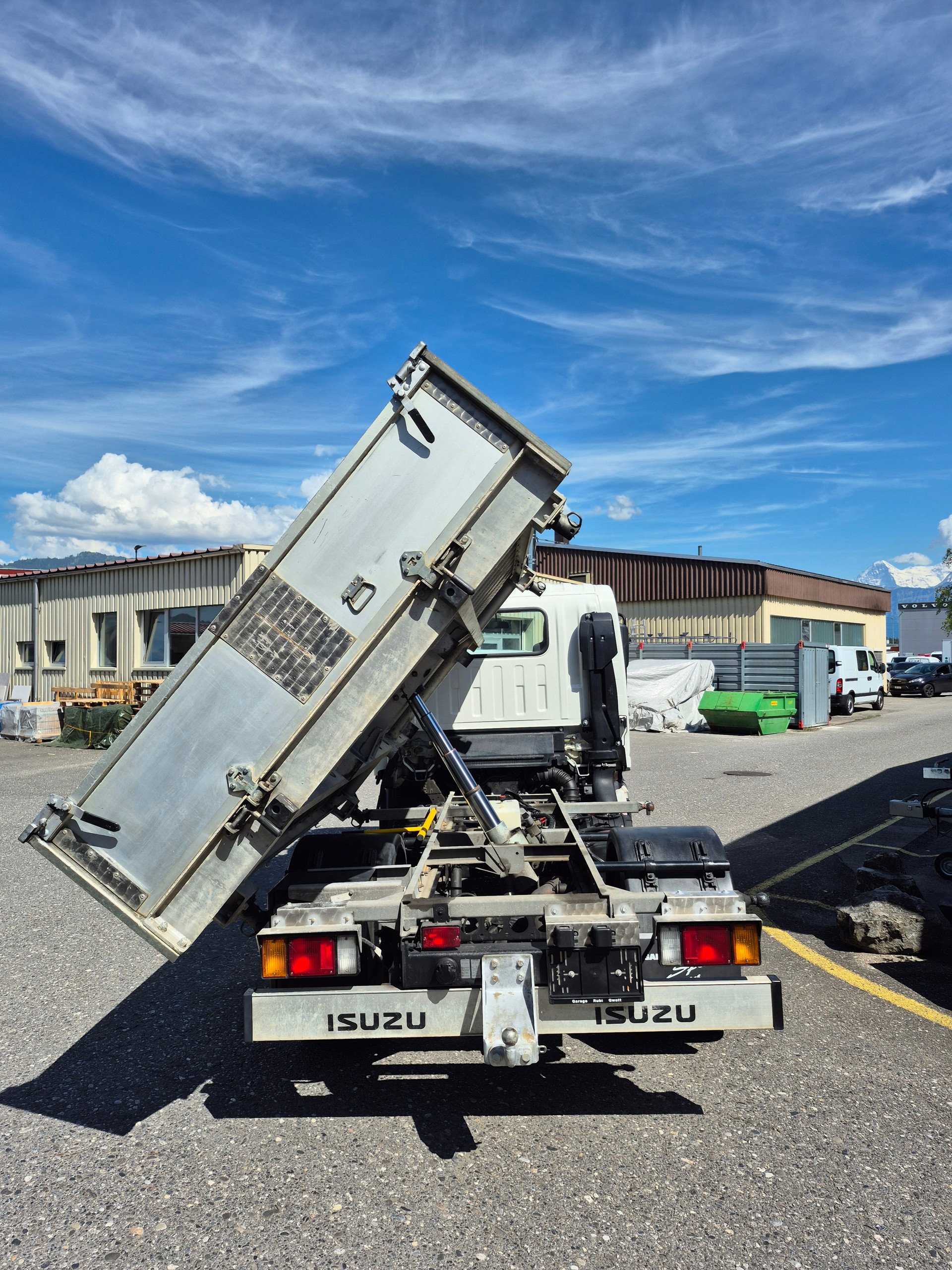 ISUZU M21 NLR 87 E Heavy-image-10