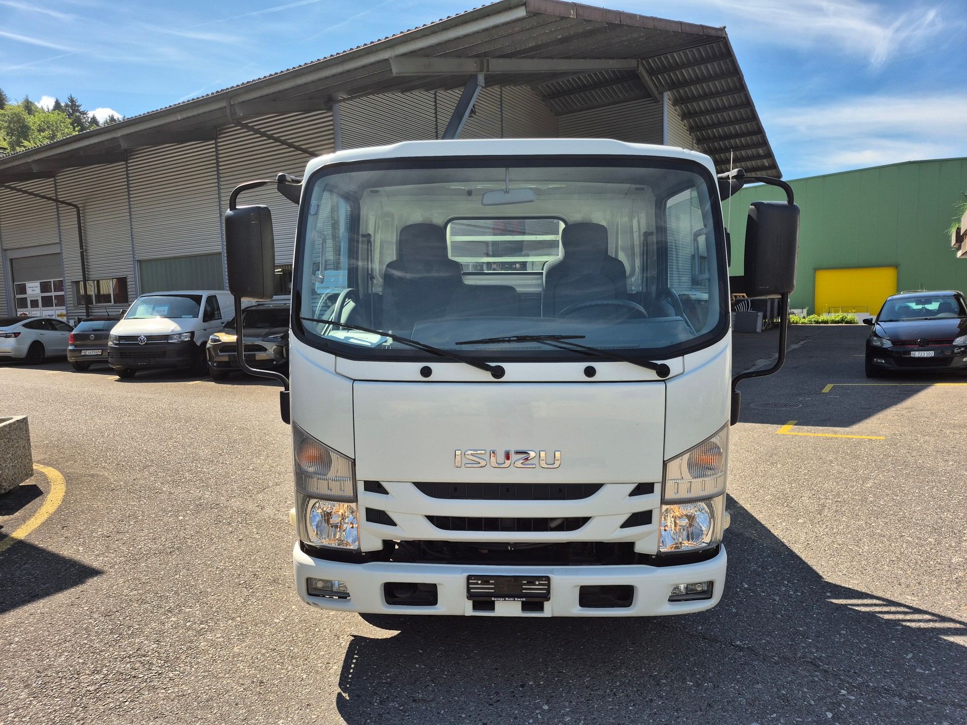 ISUZU M21 NLR 87 E Heavy-showroom-element-1