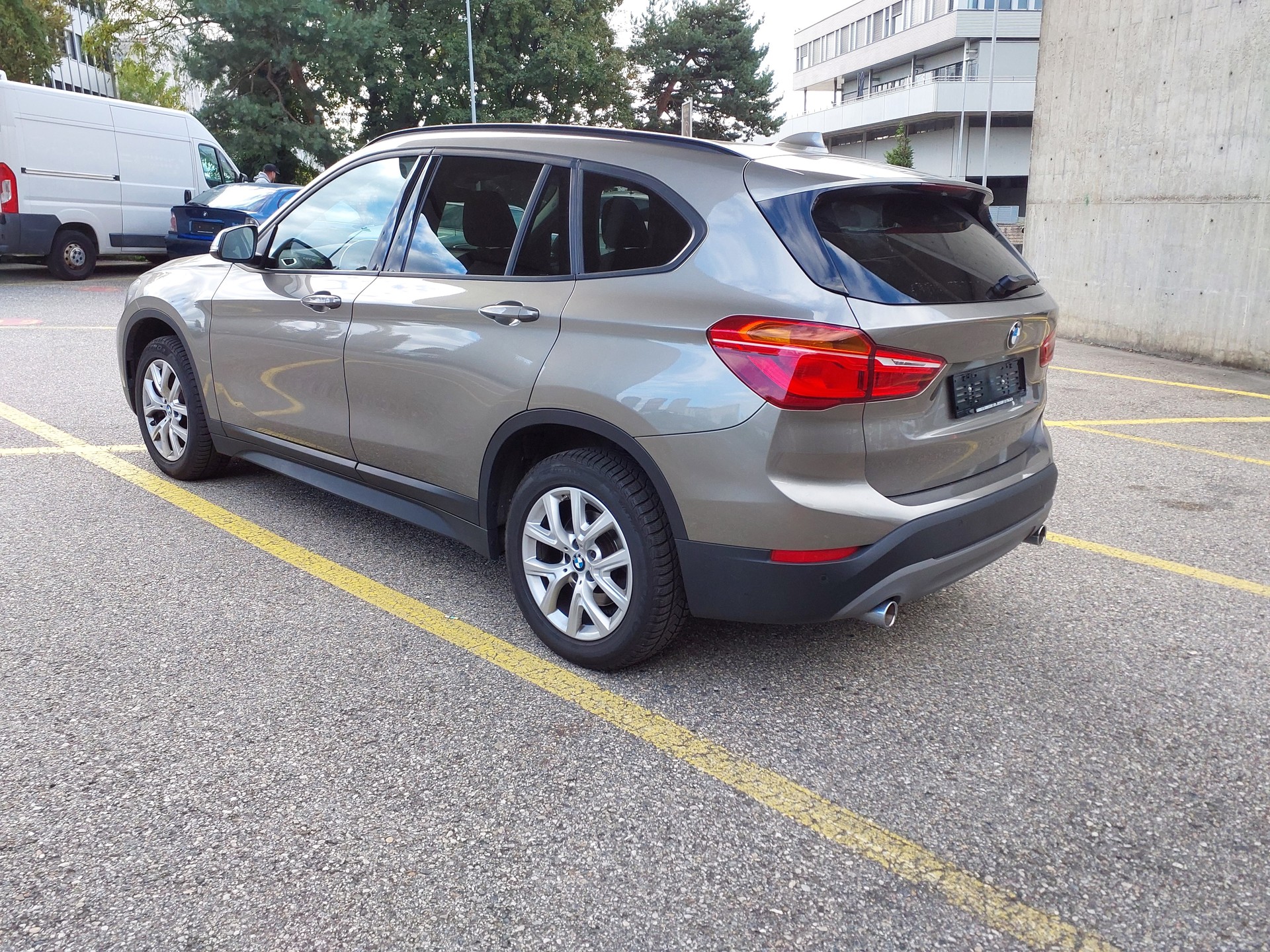 BMW X1 xDrive 20d Sport Line Steptronic-image-5
