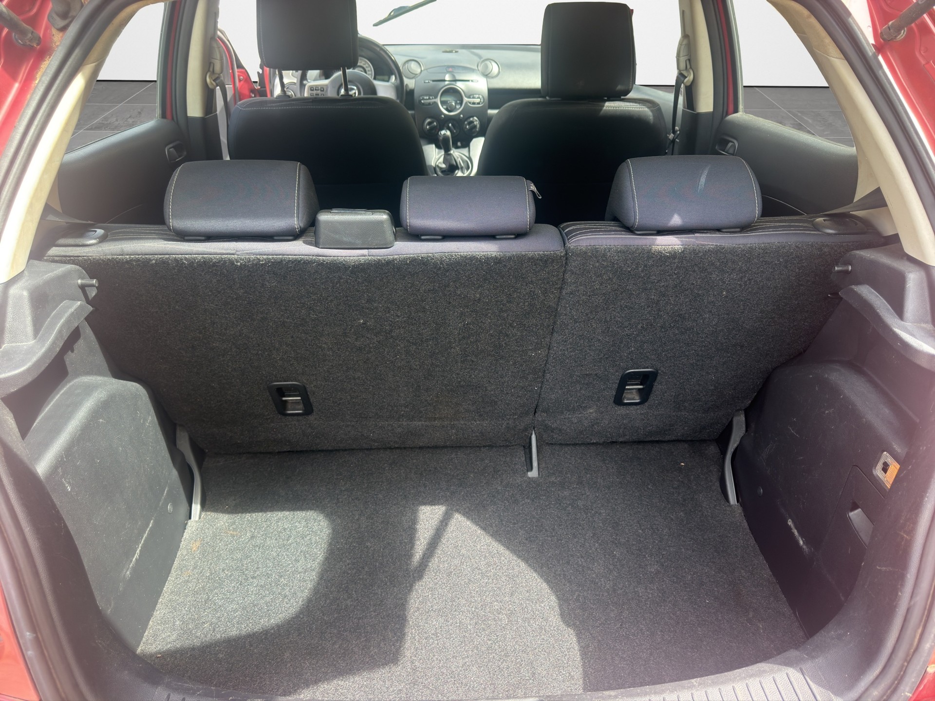MAZDA 2 1.3i 16V Exclusive-image-11