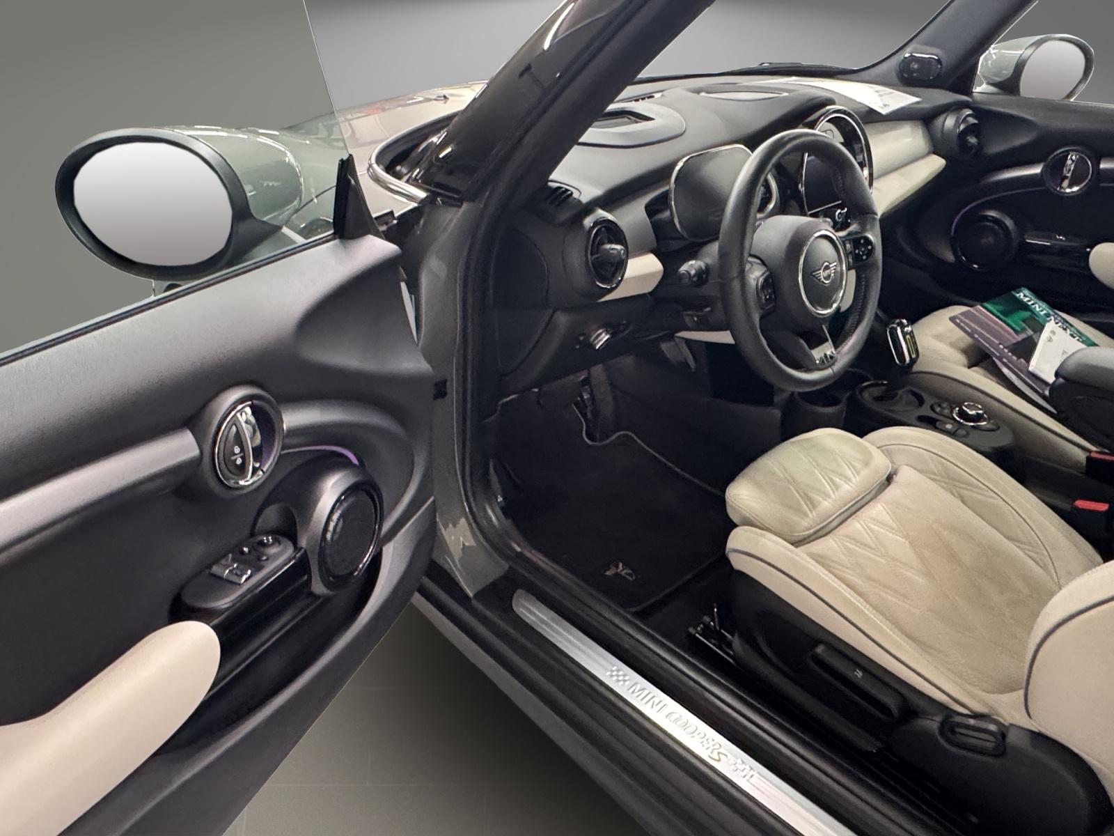 MINI F56 Cooper SE-image-11