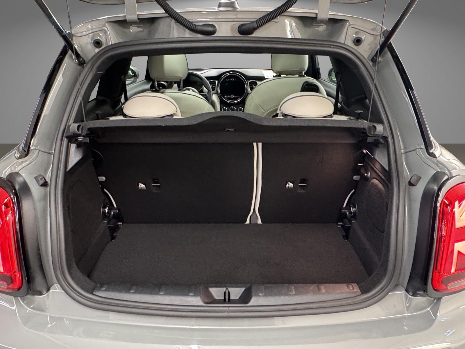 MINI F56 Cooper SE-image-9