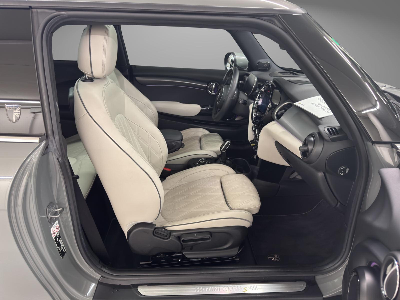 MINI F56 Cooper SE-image-14