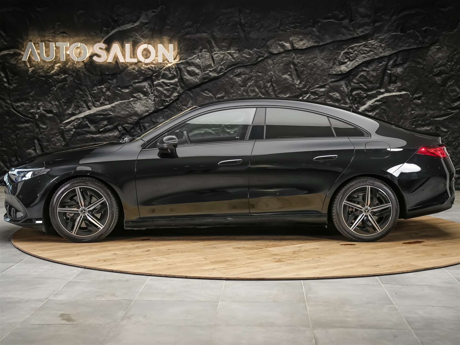 MERCEDES-BENZ CLA 200 8G-DCT *NEUES MODELL*Massage*Panorama*Superscreen*Abstandsregler*-showroom-element-2
