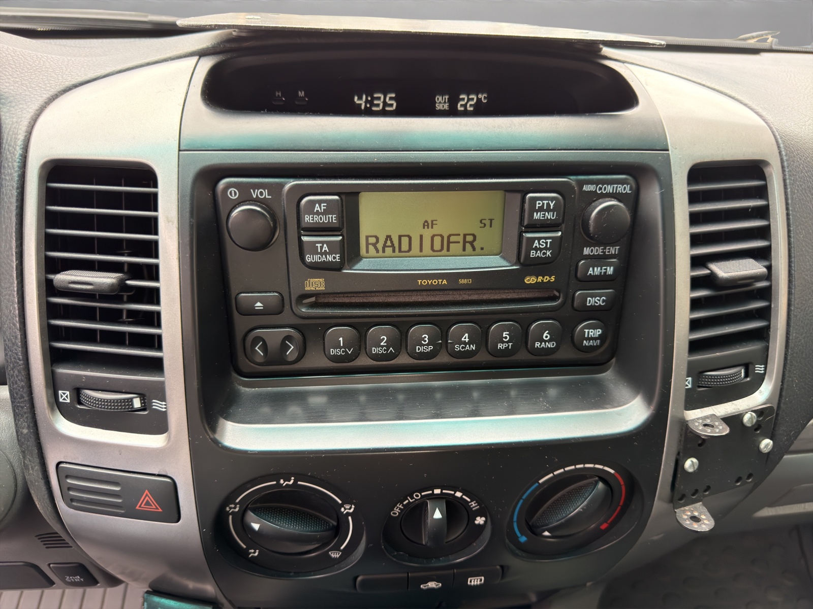 TOYOTA Land Cruiser 3.0 TD Linea Sol Executive-image-14