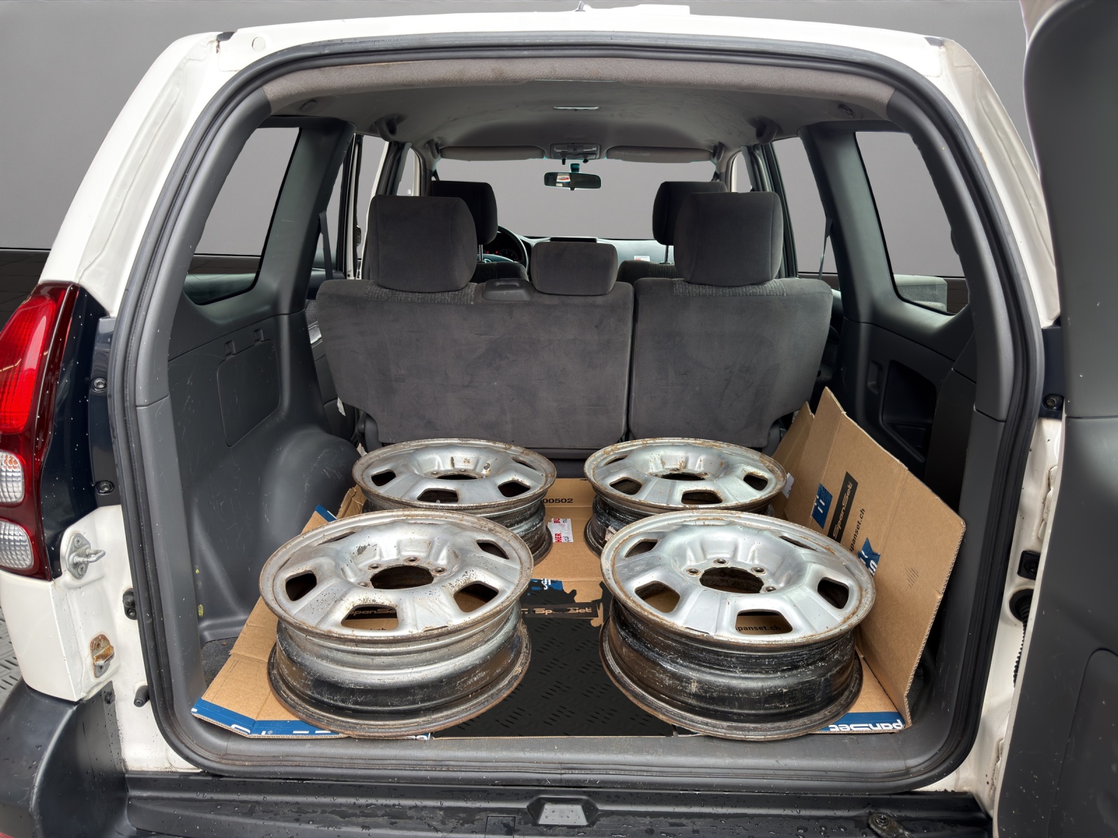 TOYOTA Land Cruiser 3.0 TD Linea Sol Executive-image-18