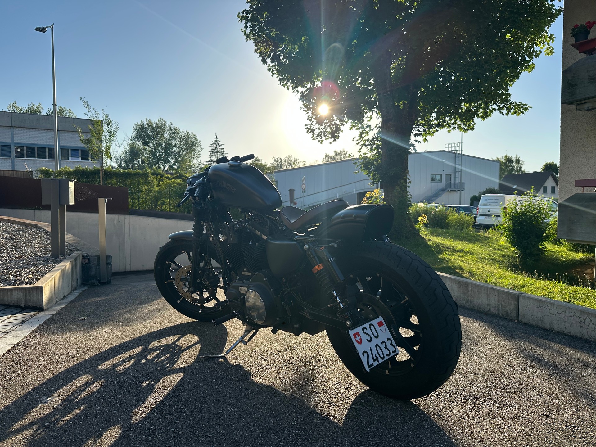 HARLEY-DAVIDSON XL 883 N Sportster Iron ABS-image-1