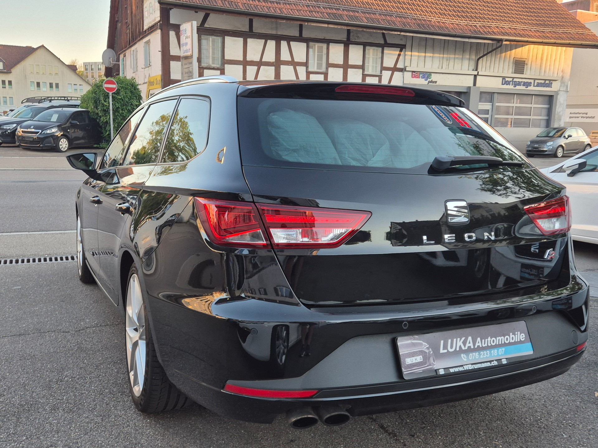 SEAT Leon ST 1.8 TSI FR DSG-showroom-element-2