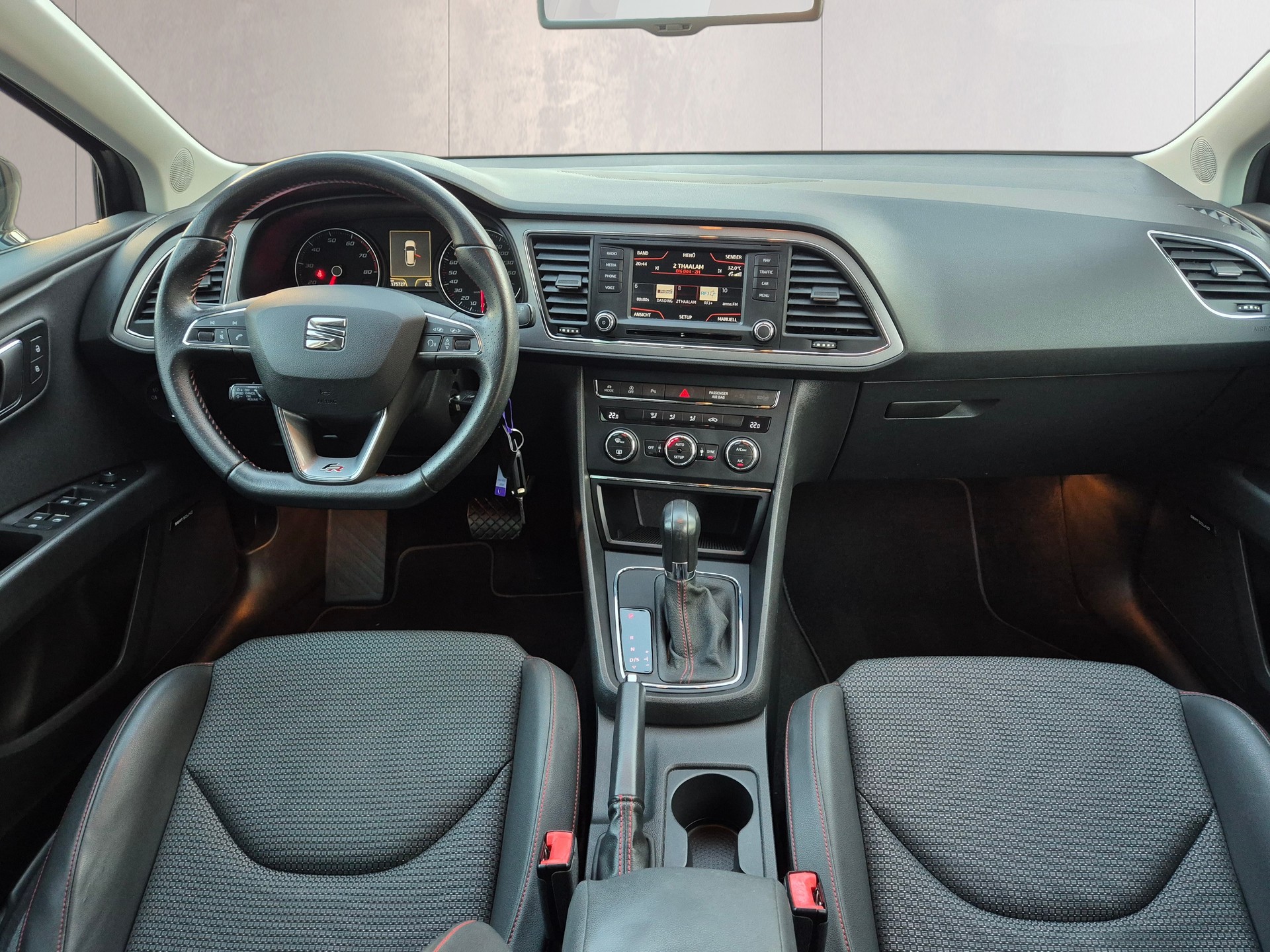 SEAT Leon ST 1.8 TSI FR DSG-image-6