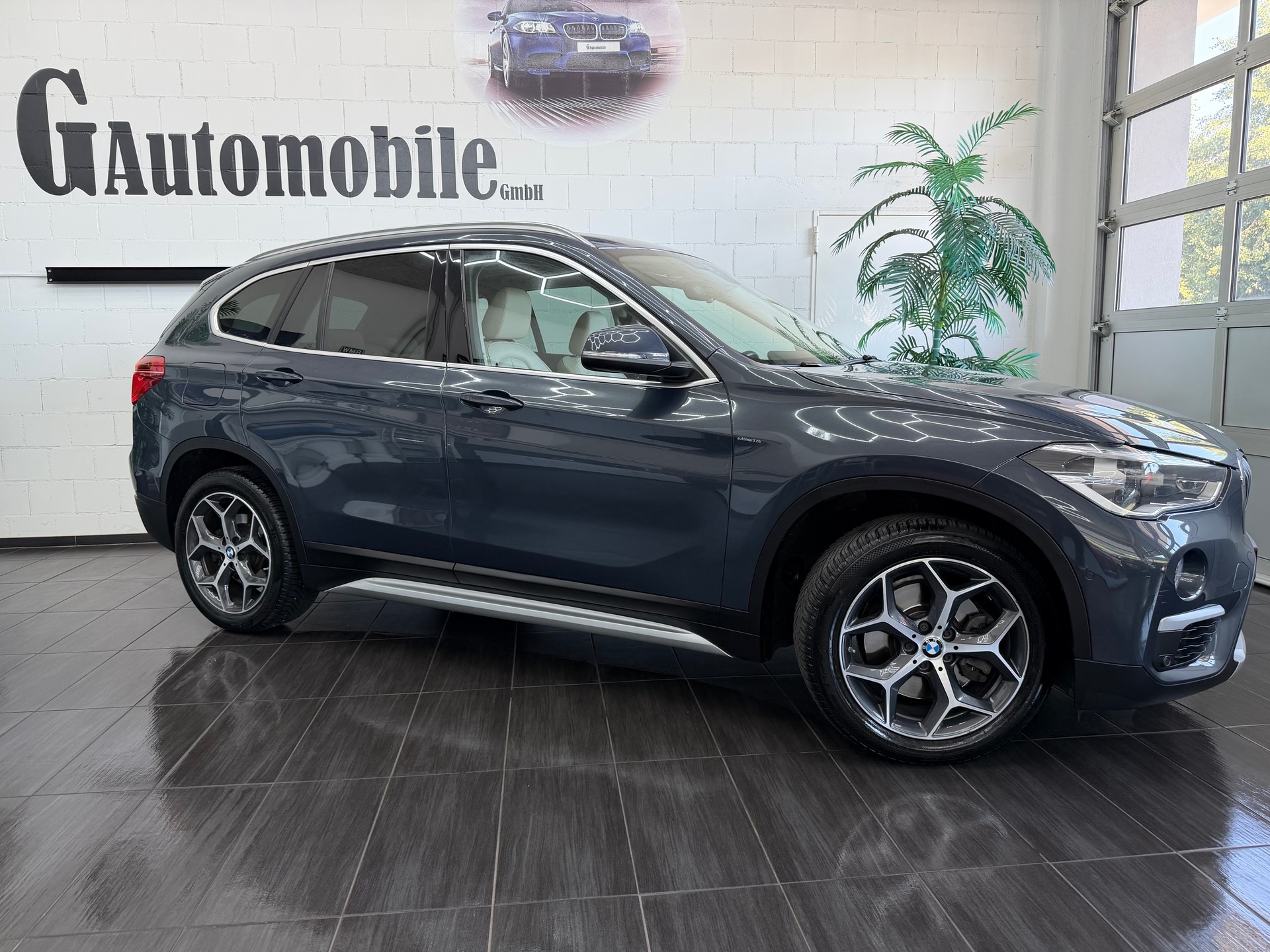 BMW X1 xDrive 20i xLine Steptronic⭐️-showroom-element-2