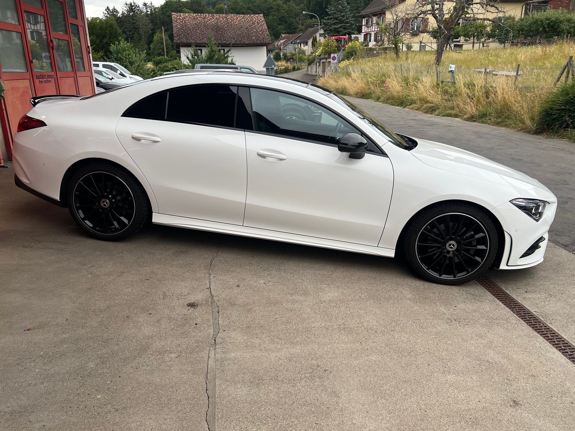 MERCEDES-BENZ CLA 250 AMG Line 7G-DCT-image-7