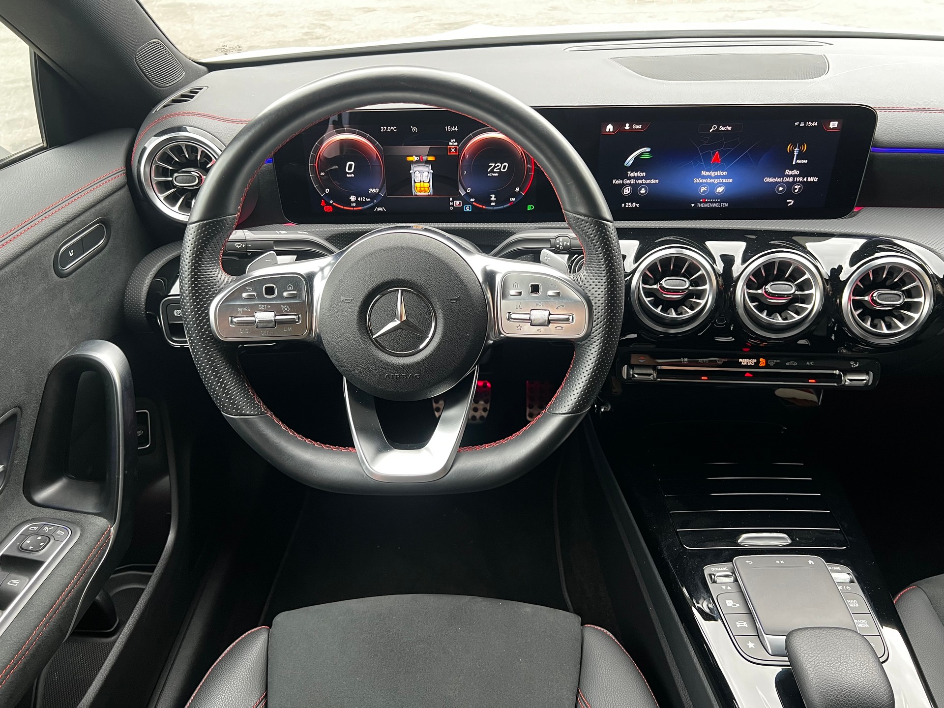 MERCEDES-BENZ CLA 250 AMG Line 7G-DCT-image-19