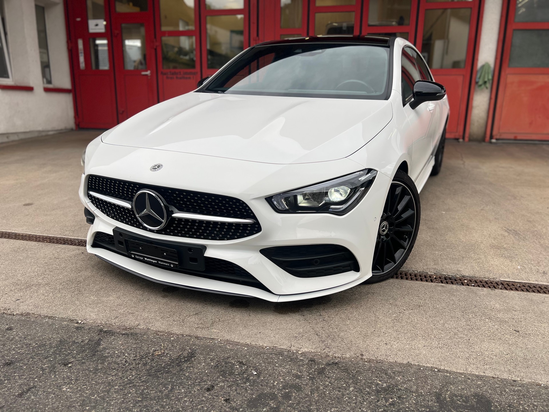 MERCEDES-BENZ CLA 250 AMG Line 7G-DCT