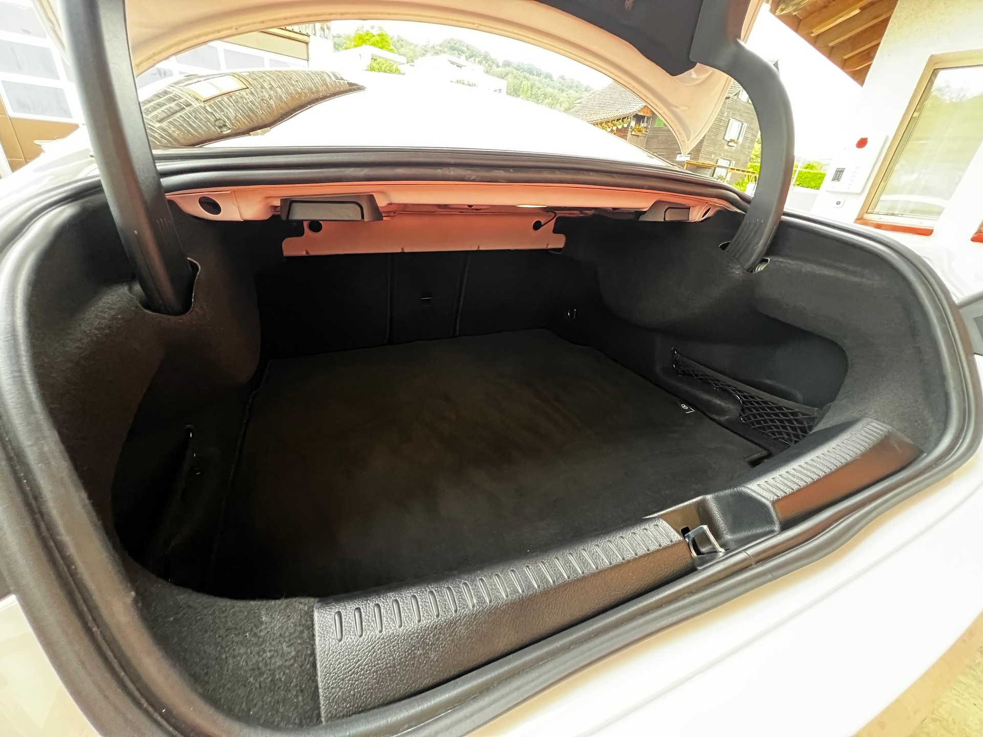 MERCEDES-BENZ CLA 250 AMG Line 7G-DCT-image-13