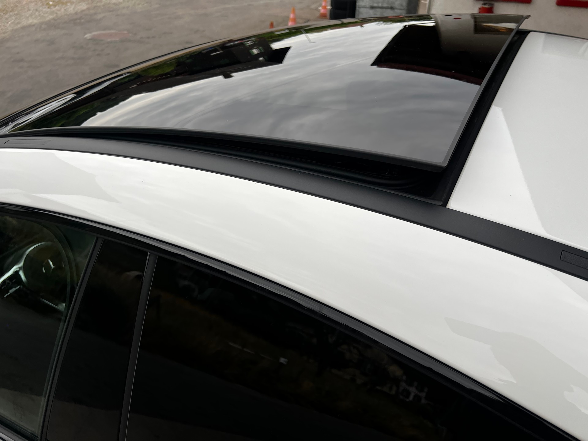 MERCEDES-BENZ CLA 250 AMG Line 7G-DCT-showroom-element-3