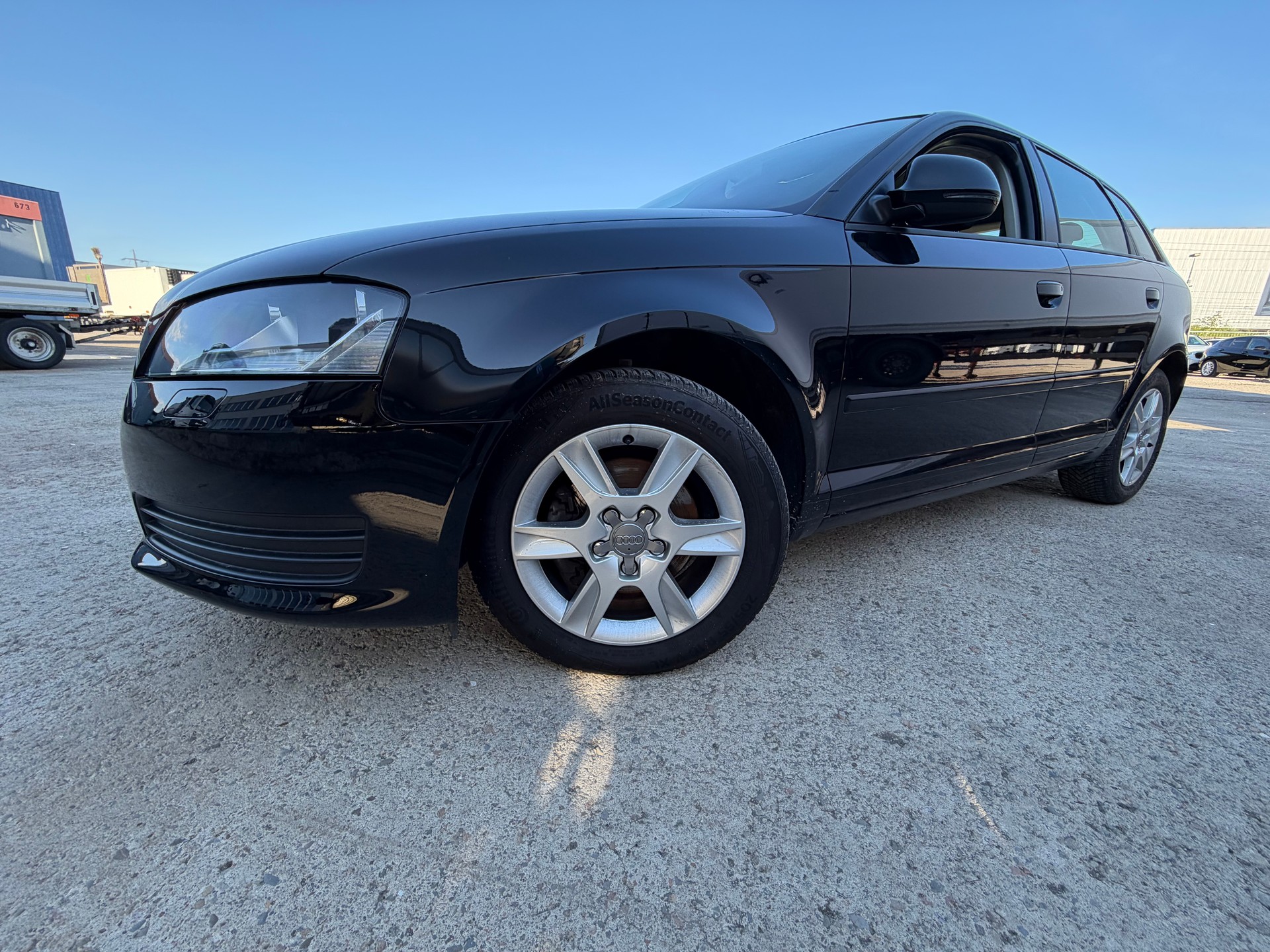 AUDI A3 Sportback 1.4 TFSI Ambition-image-1