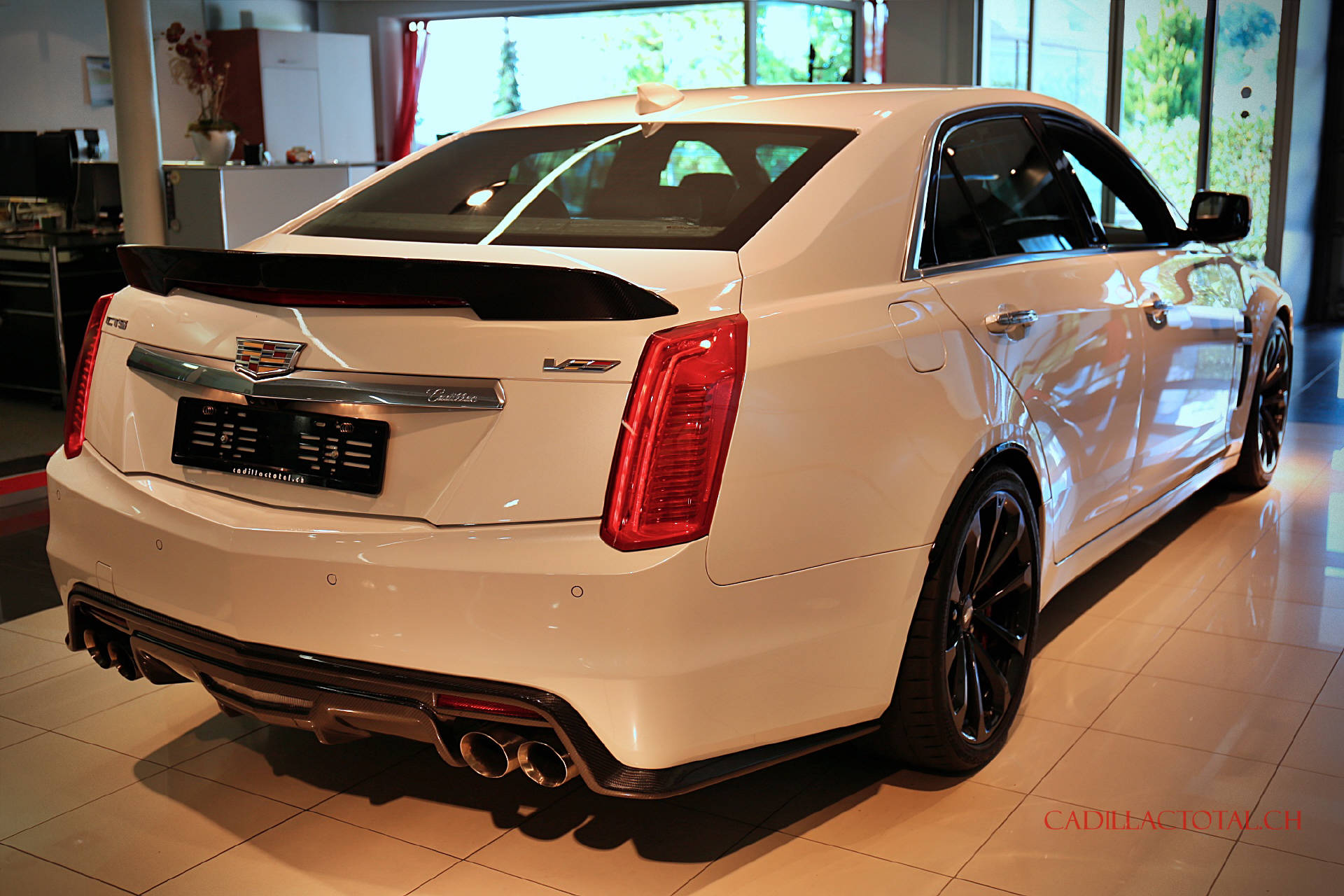 CADILLAC CTS-V 6.2 V8 Carbon Black Edition-image-8