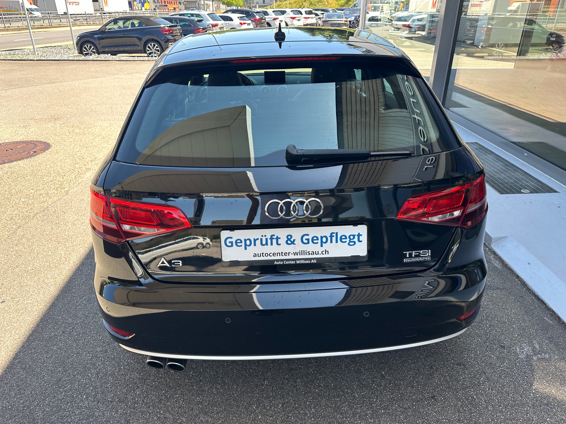 AUDI A3 Sportback 2.0 TFSI Sport quattro S-tronic-image-8