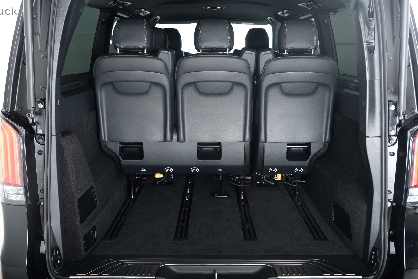 MERCEDES-BENZ V 250 d extralang 4Matic Avantgarde 9G-Tronic-image-13