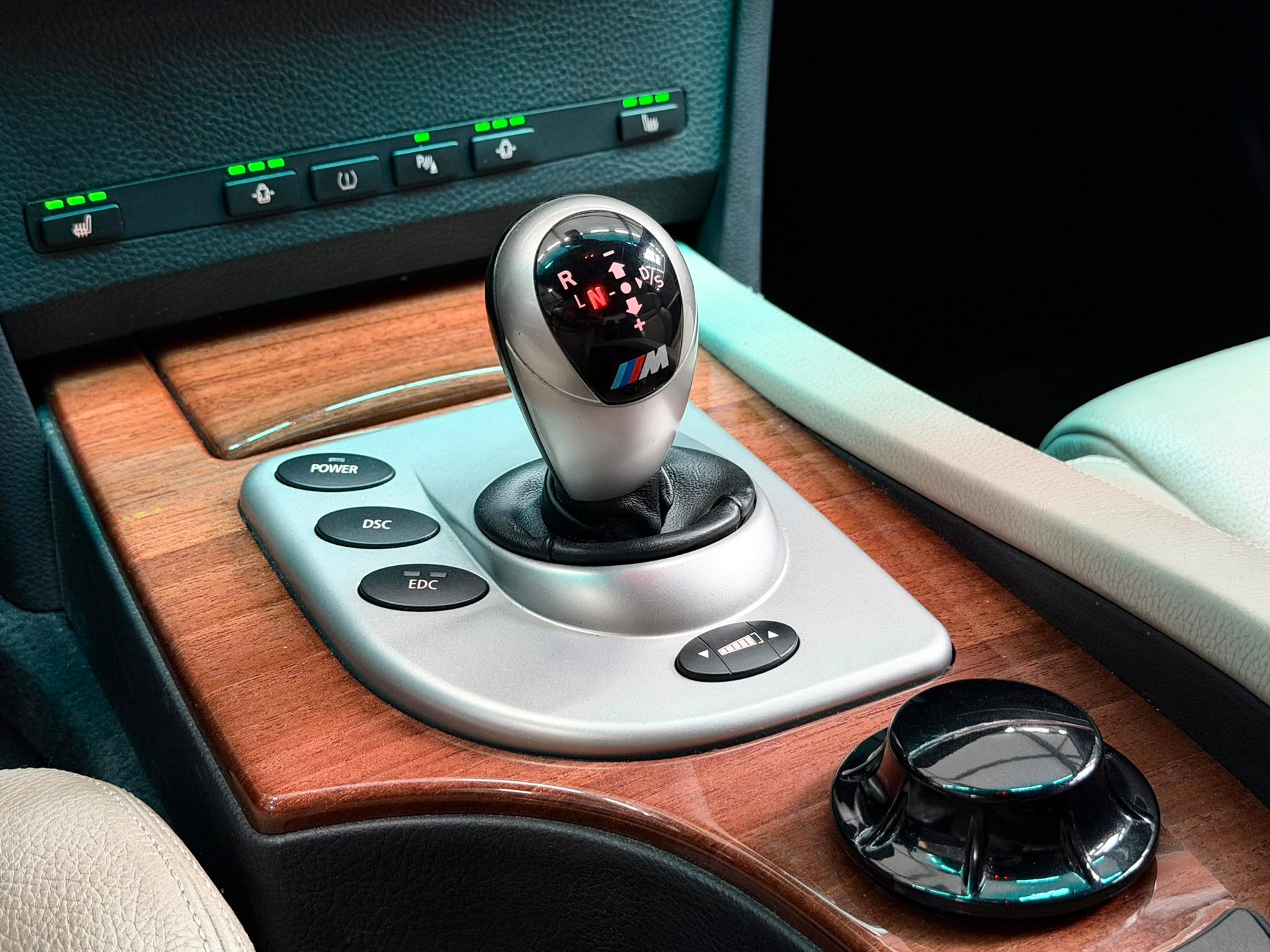 BMW M5-image-17