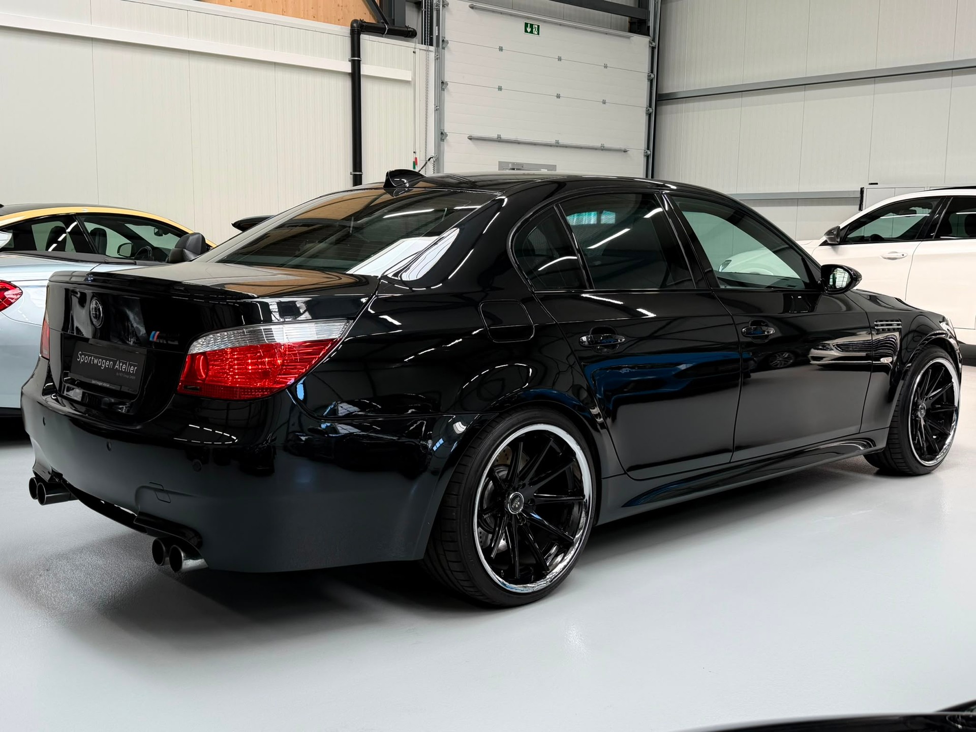 BMW M5-image-6